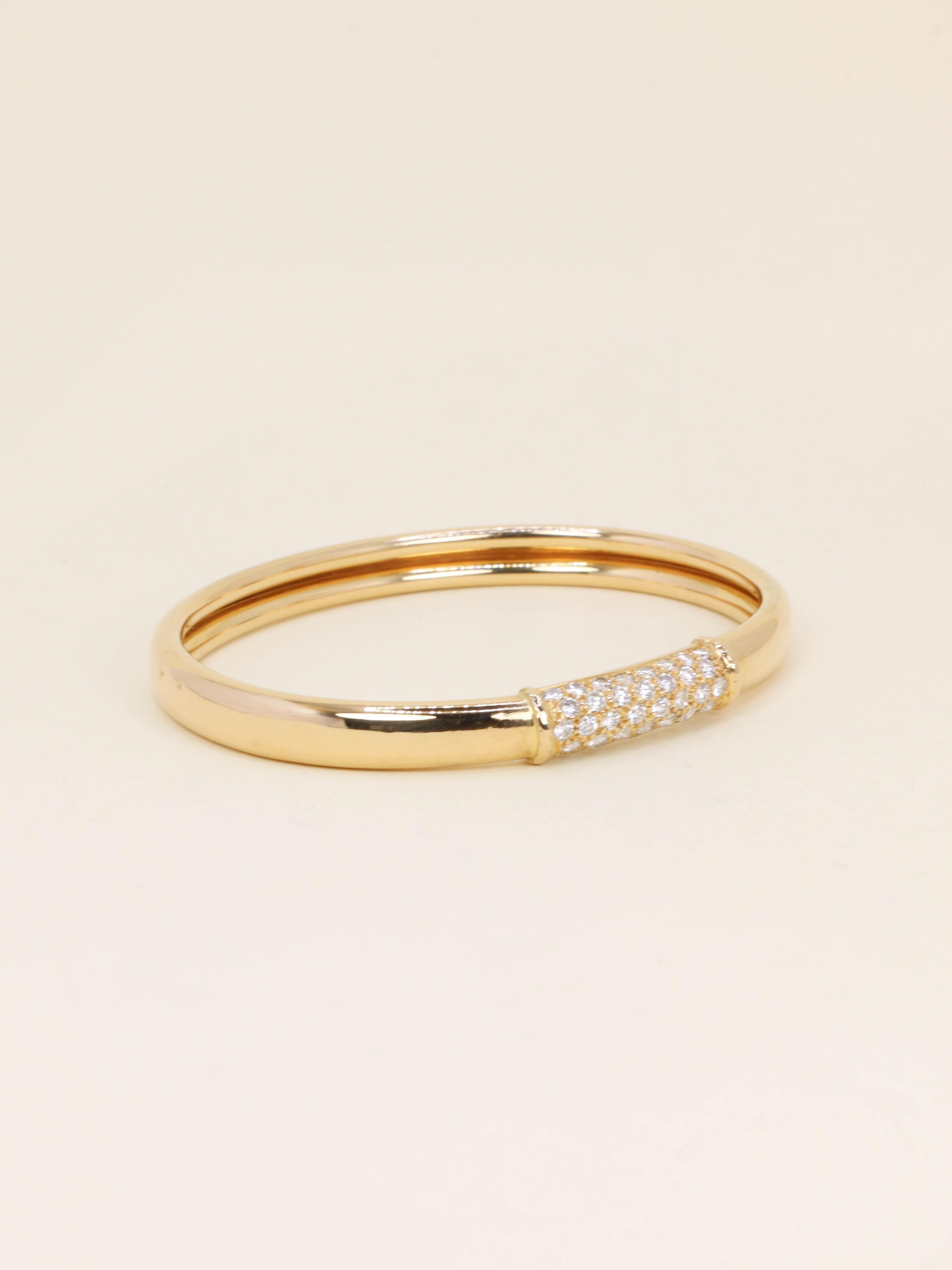 VAN CLEEF & ARPELS Bracelet jonc Philippine or jaune diamants