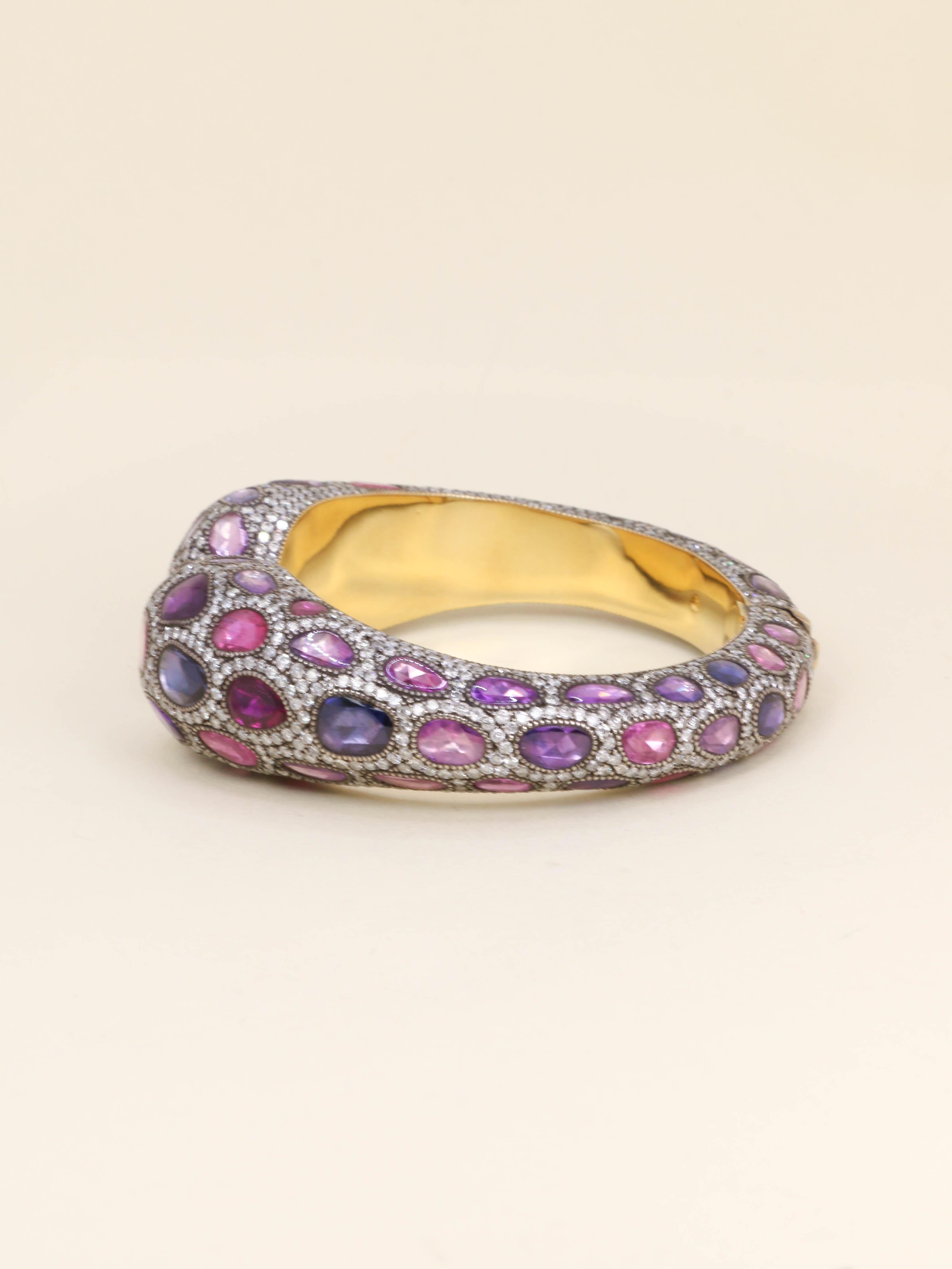 ANDRE MARCHA Bracelet jonc saphirs diamants