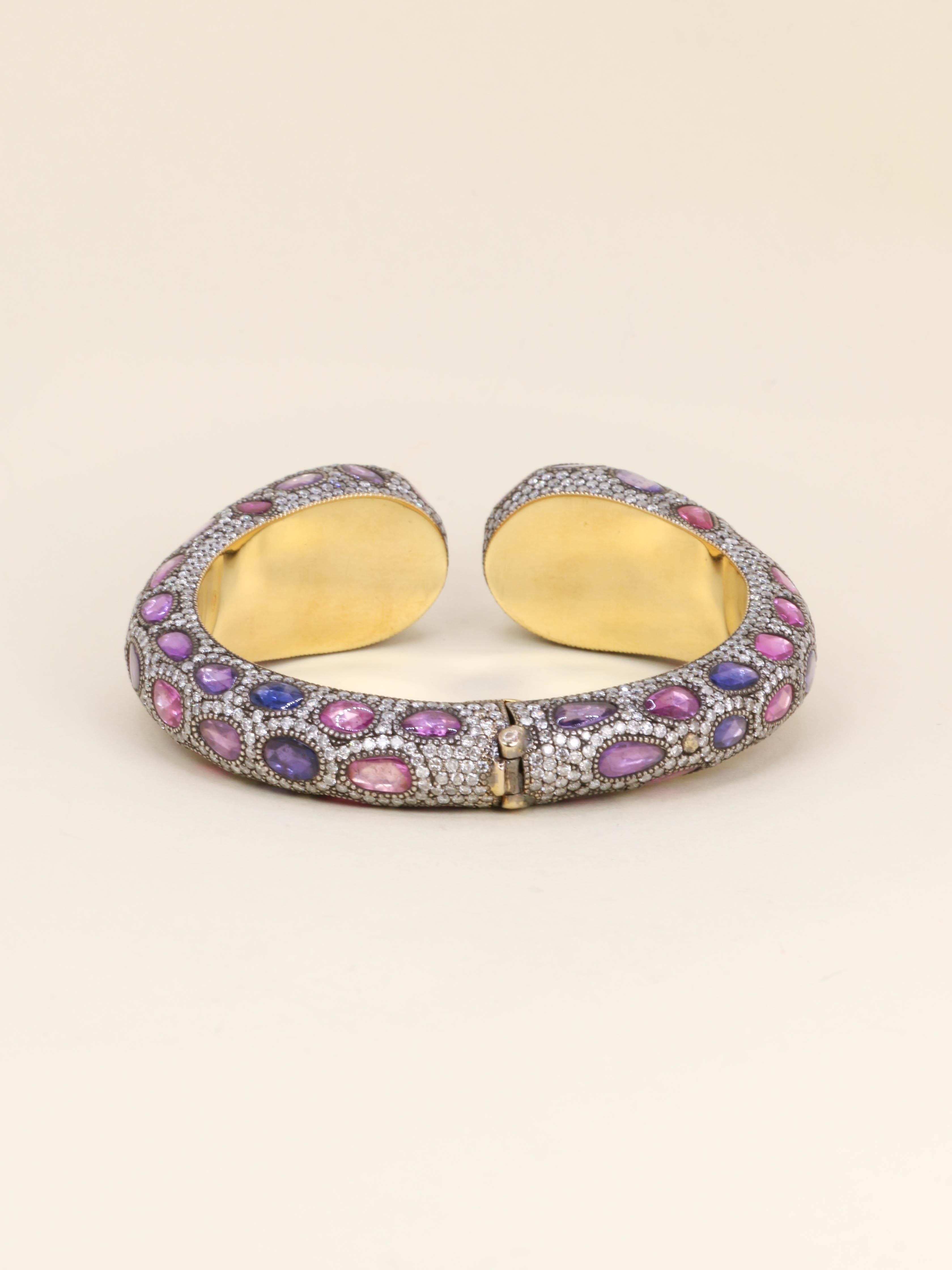 ANDRE MARCHA Bracelet jonc saphirs diamants