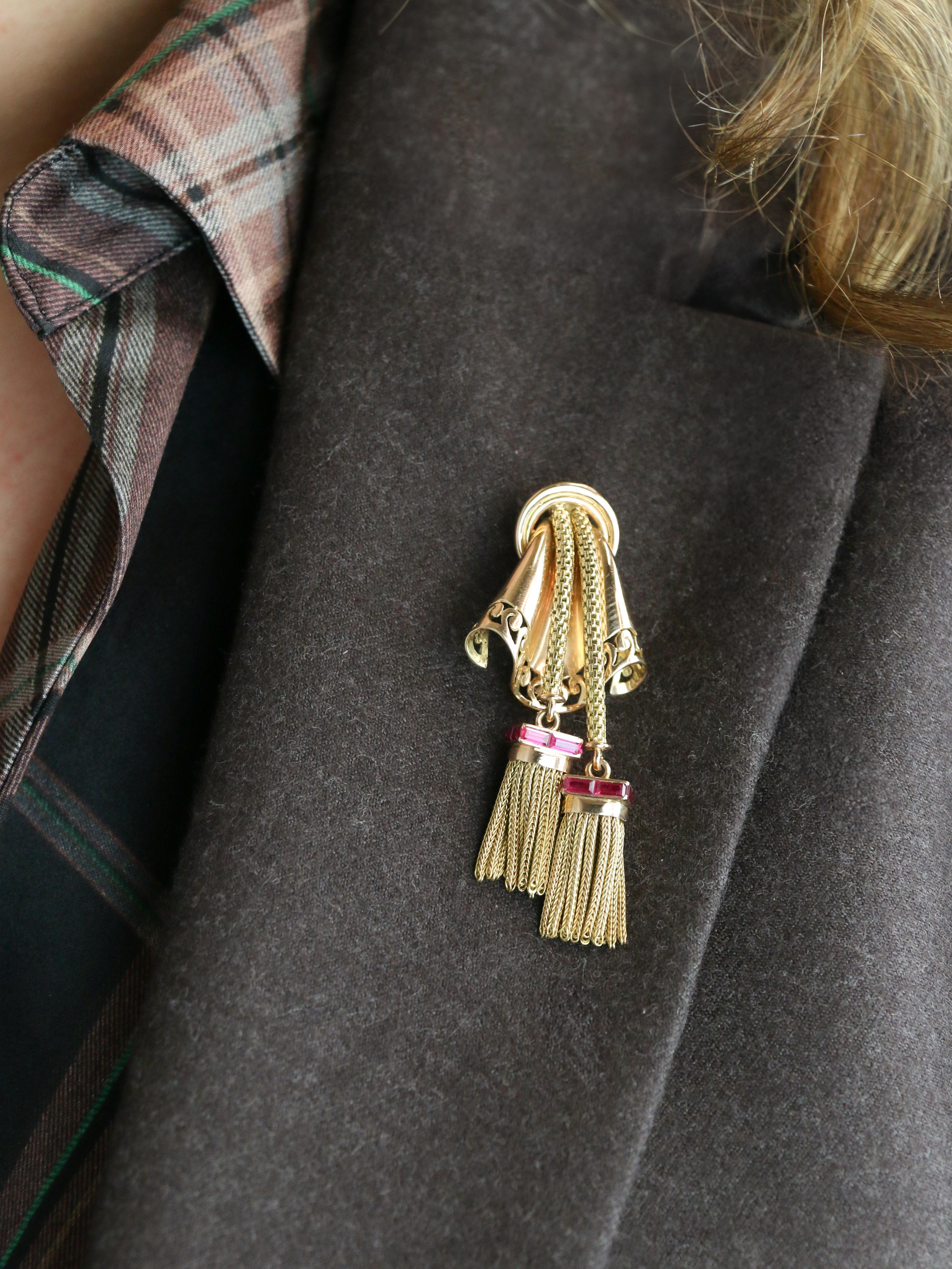 Broche passementerie or jaune rubis calibrés