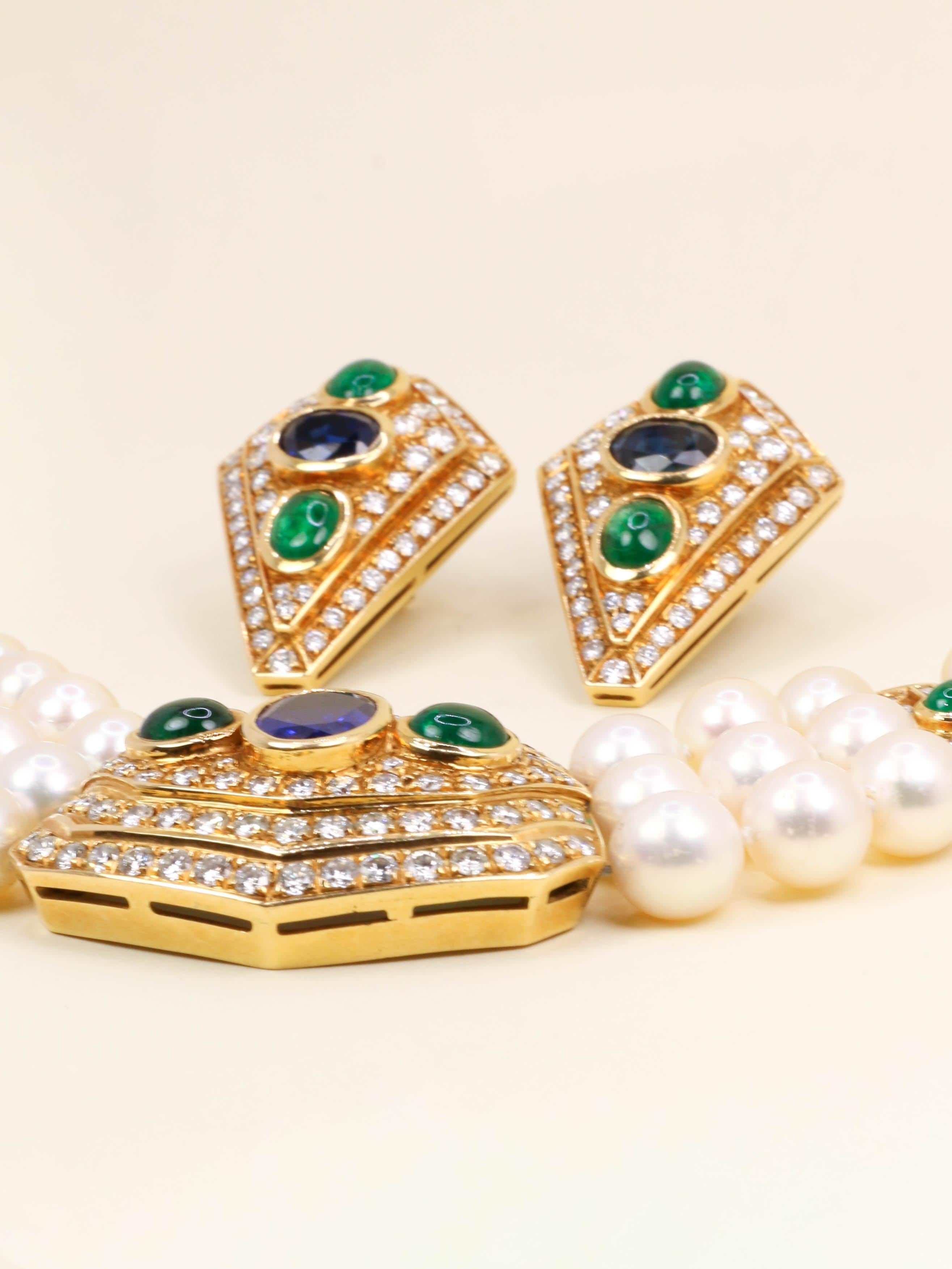 Parure REPOSSI collier de perles et clips saphirs émeraudes diamants