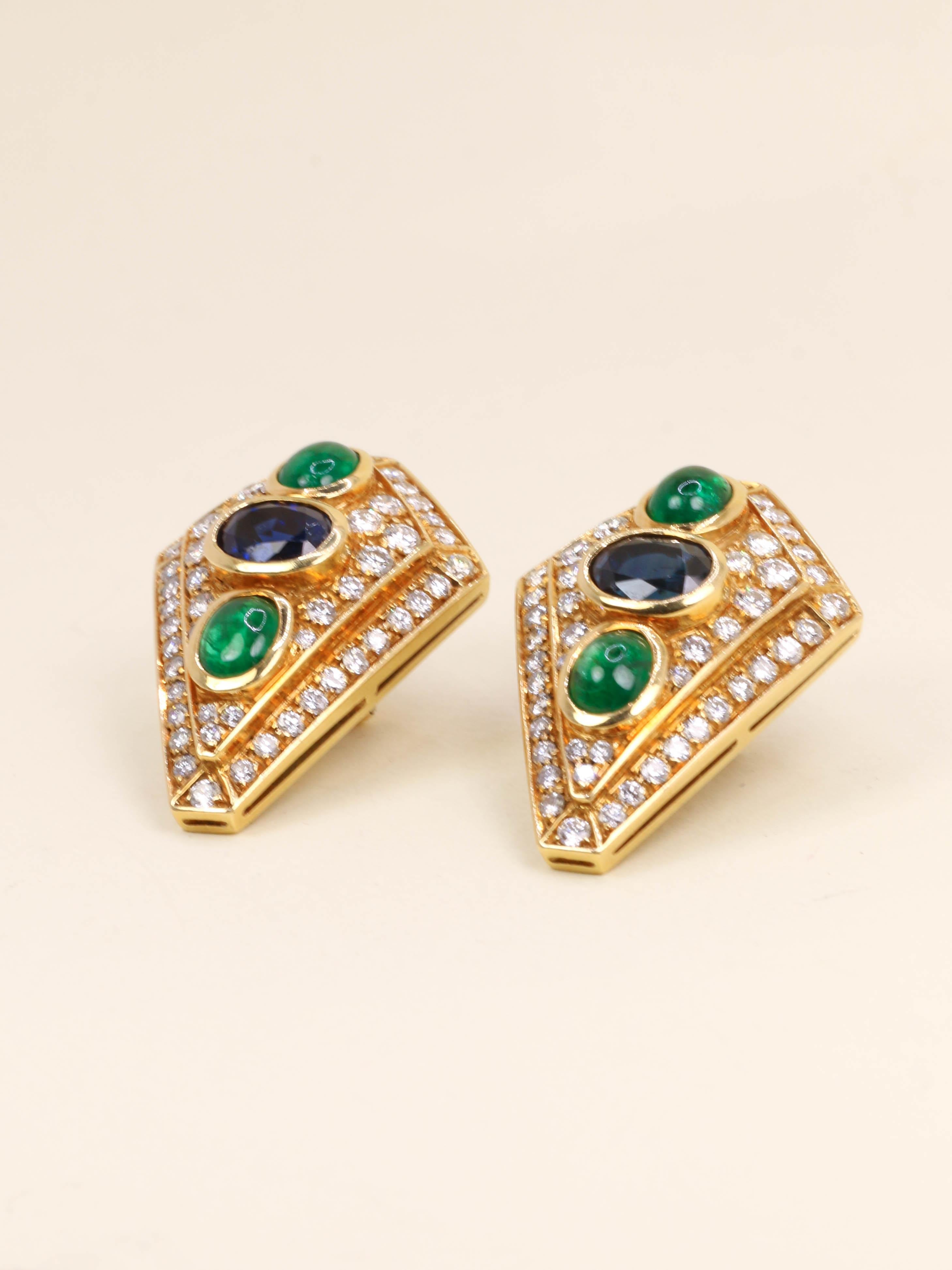 Parure REPOSSI collier de perles et clips saphirs émeraudes diamants