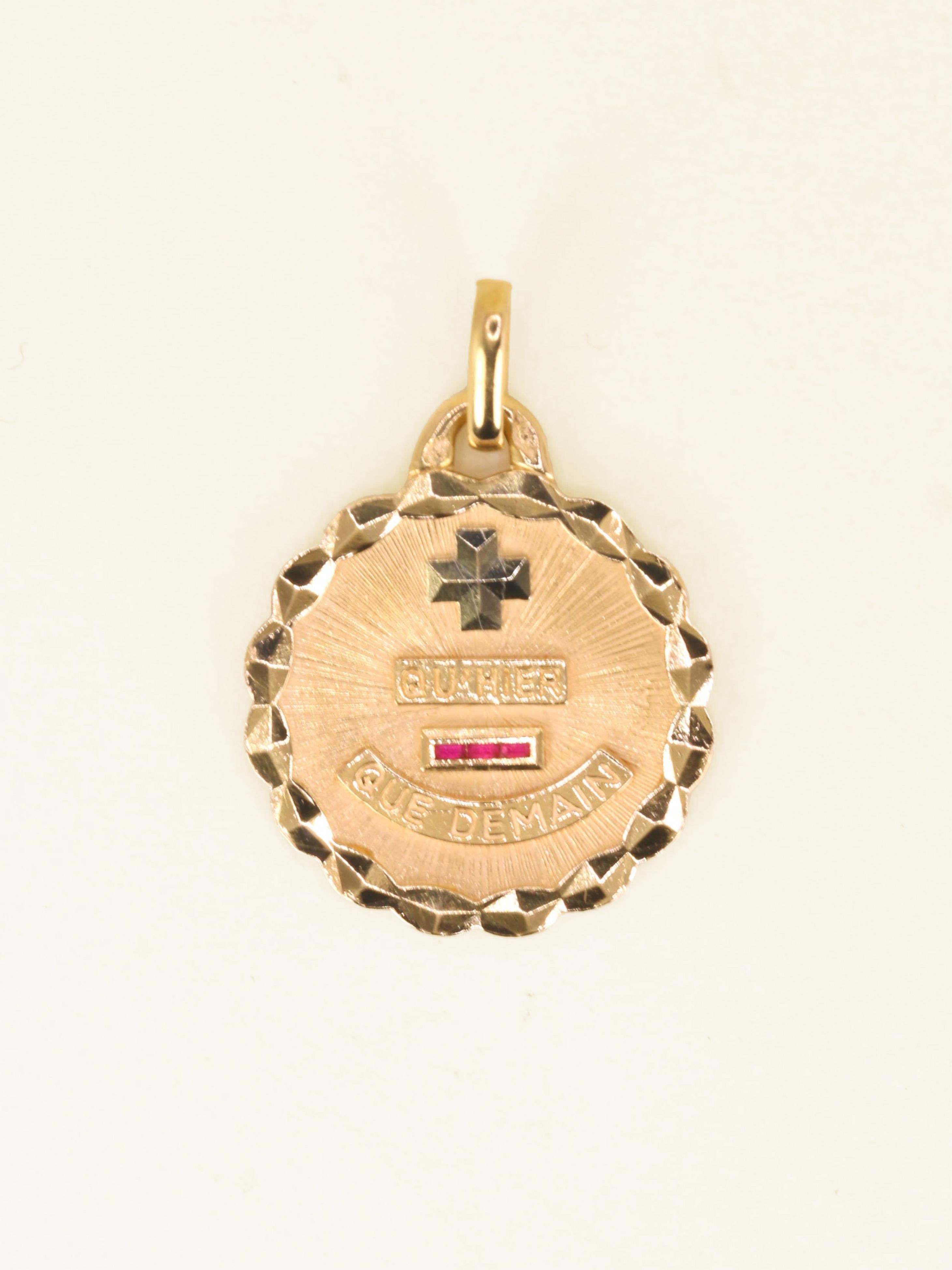 AUGIS Médaille Amour ronde Plus Hier Moins Demain or jaune rubis