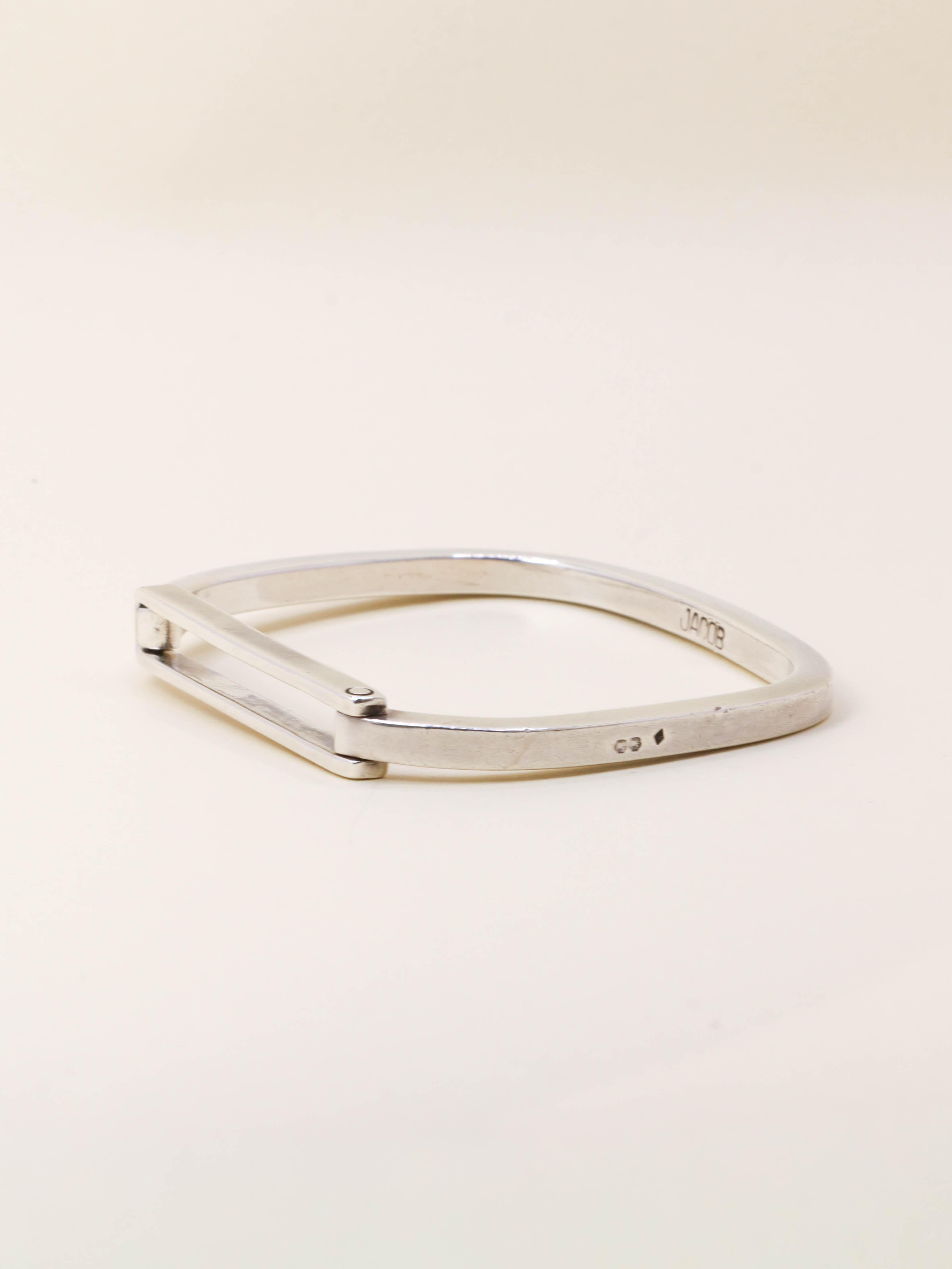 JACOB Bracelet jonc carré en argent