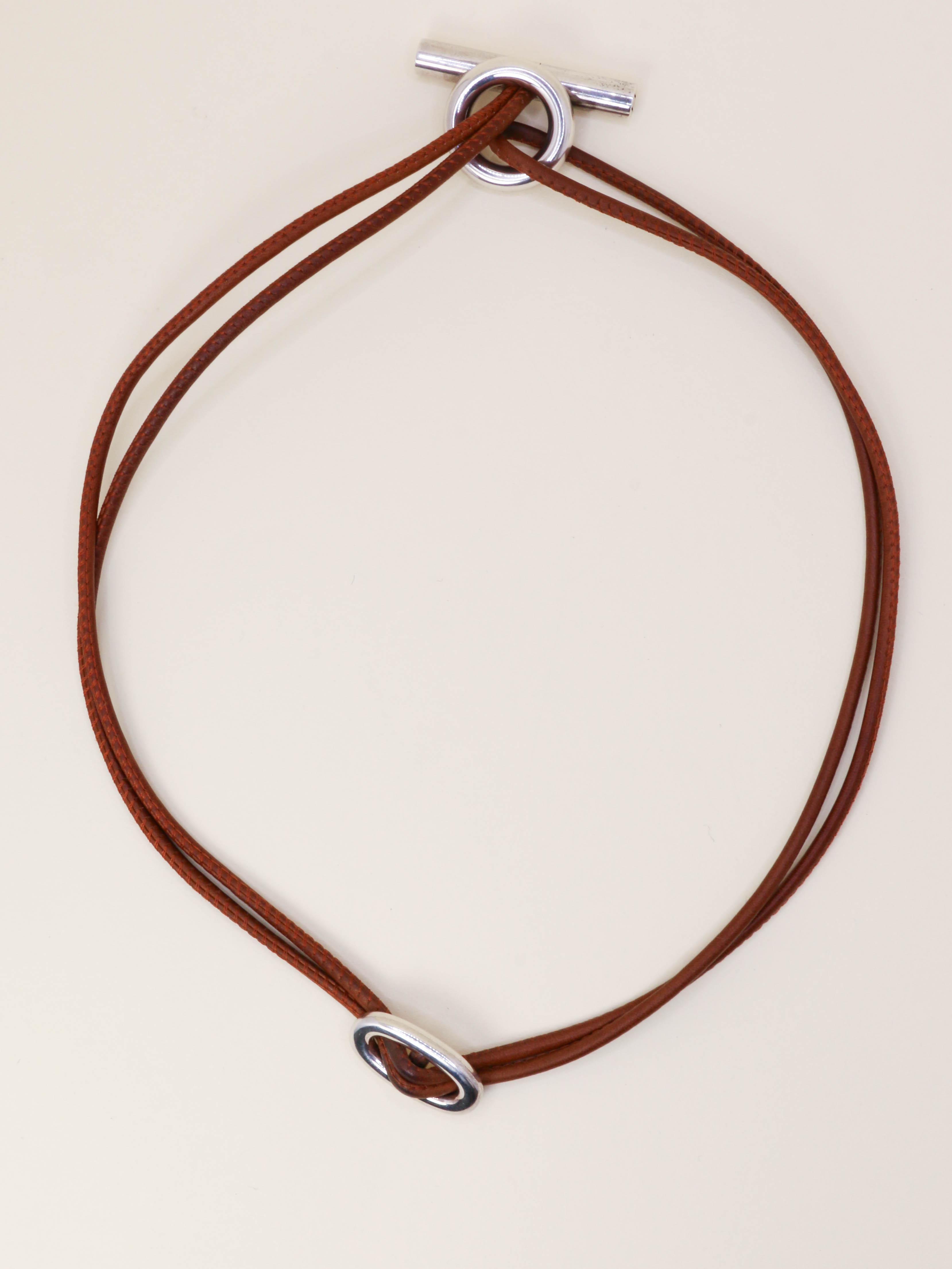 HERMES Collier GLENAN argent cuir marron