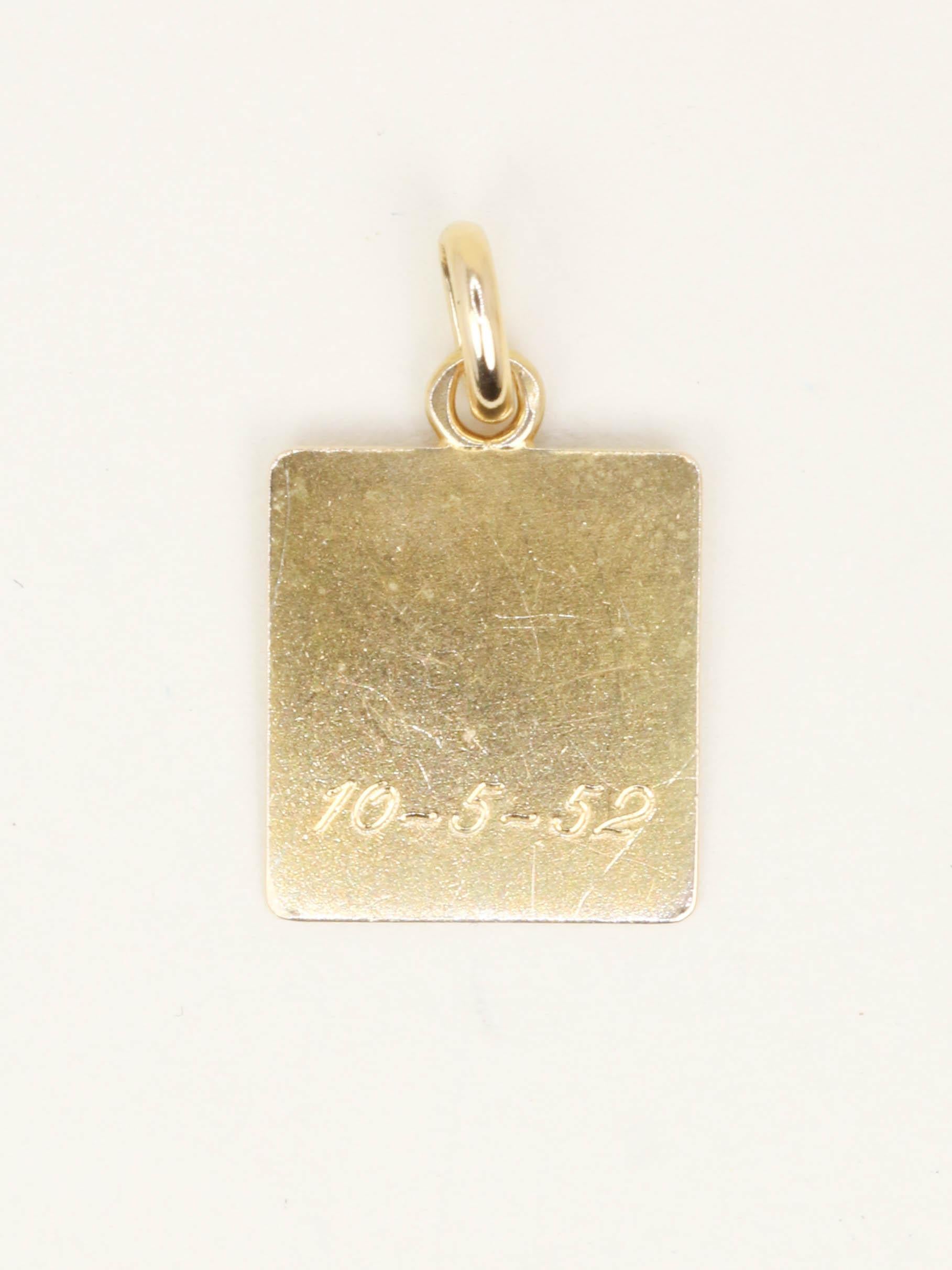 Medaille Augis rectangulaire Plus hier Moins Demain or jaune