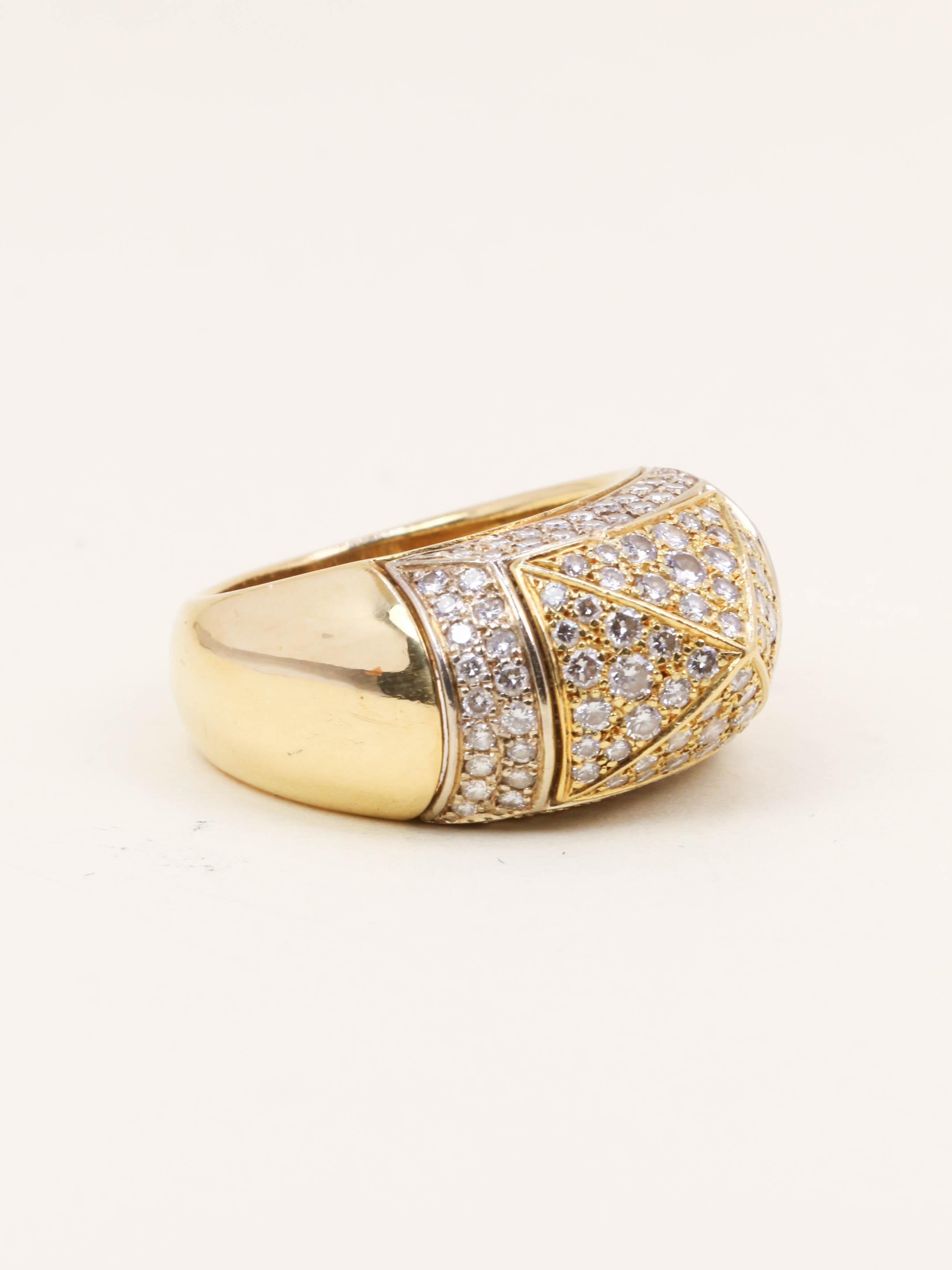 OJ PERRIN Bague pyramide or jaune diamants
