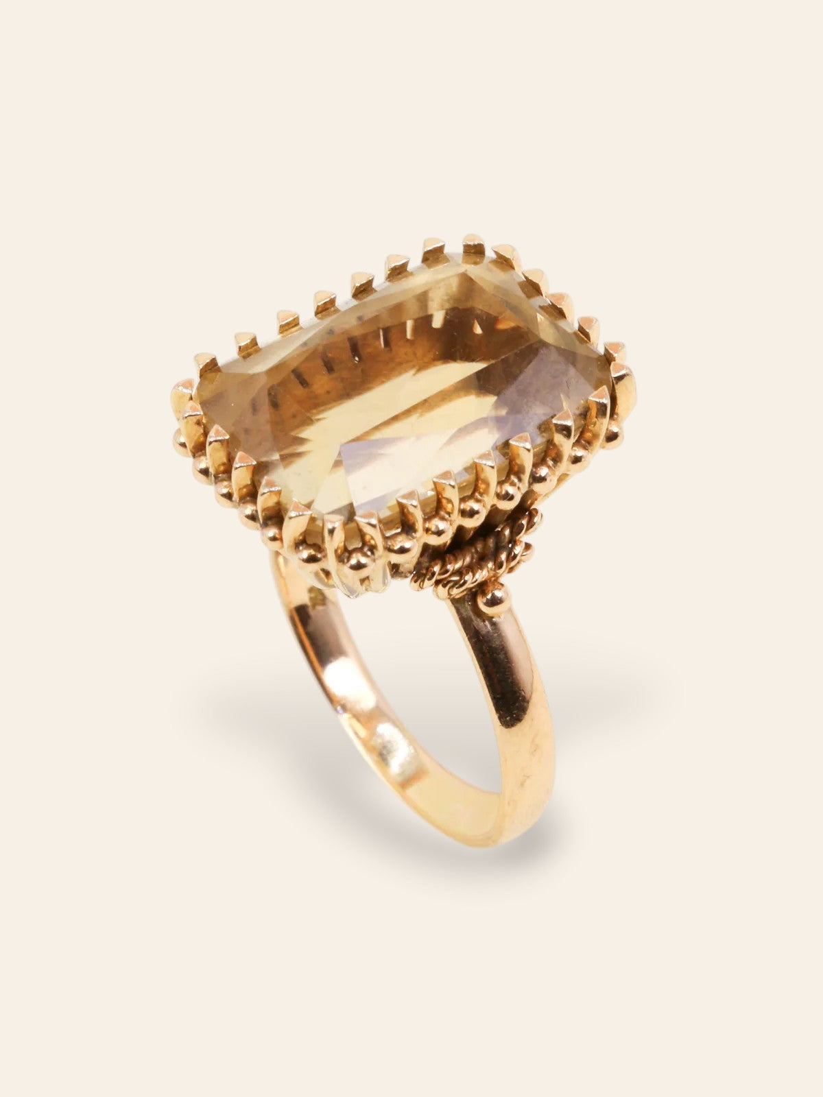 Bague cocktail or jaune citrine