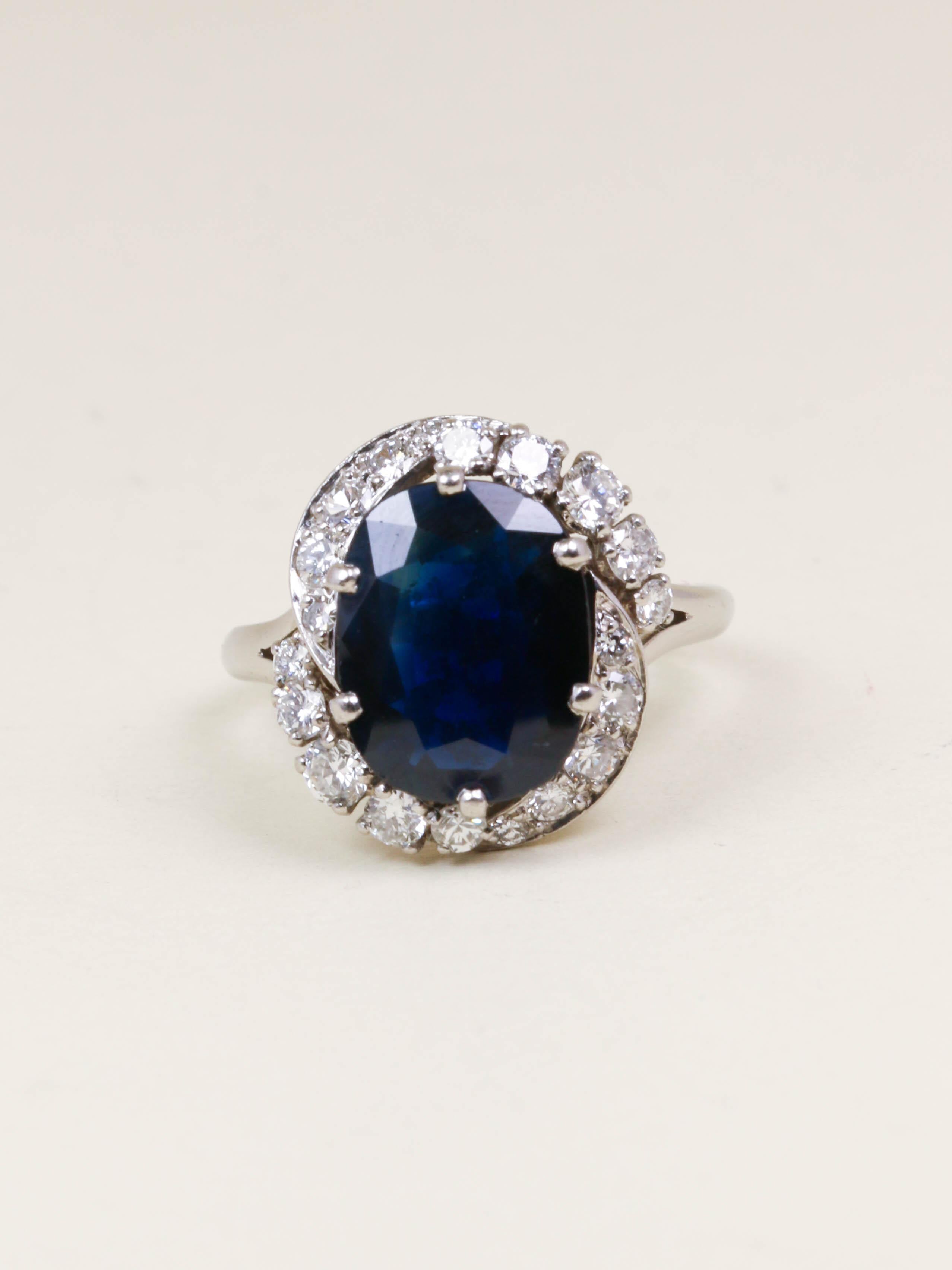 MAUBOUSSIN Bague saphir 6 carats entourage diamant