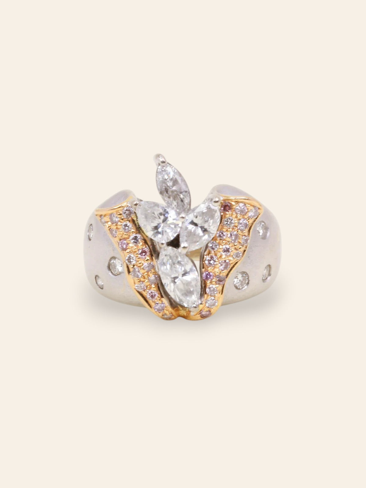 Bague fleur vintage or blanc diamants