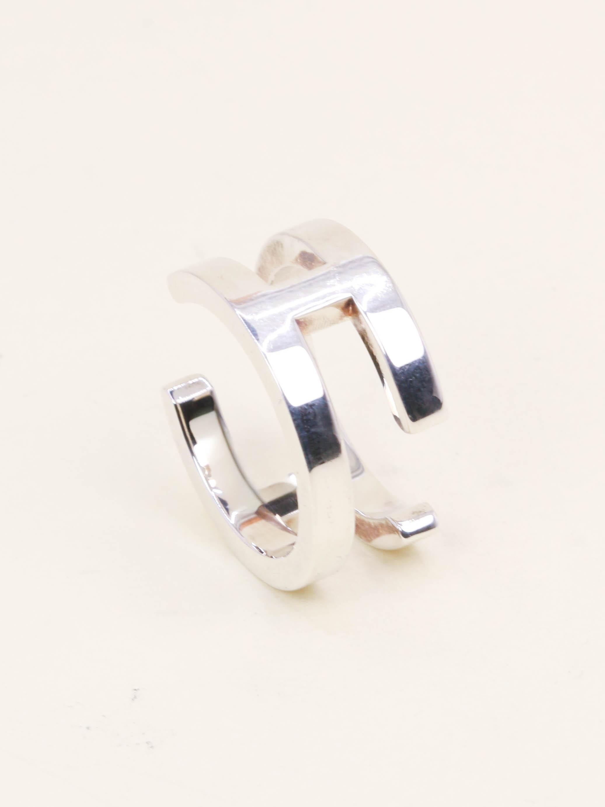 HERMES Bague H argent