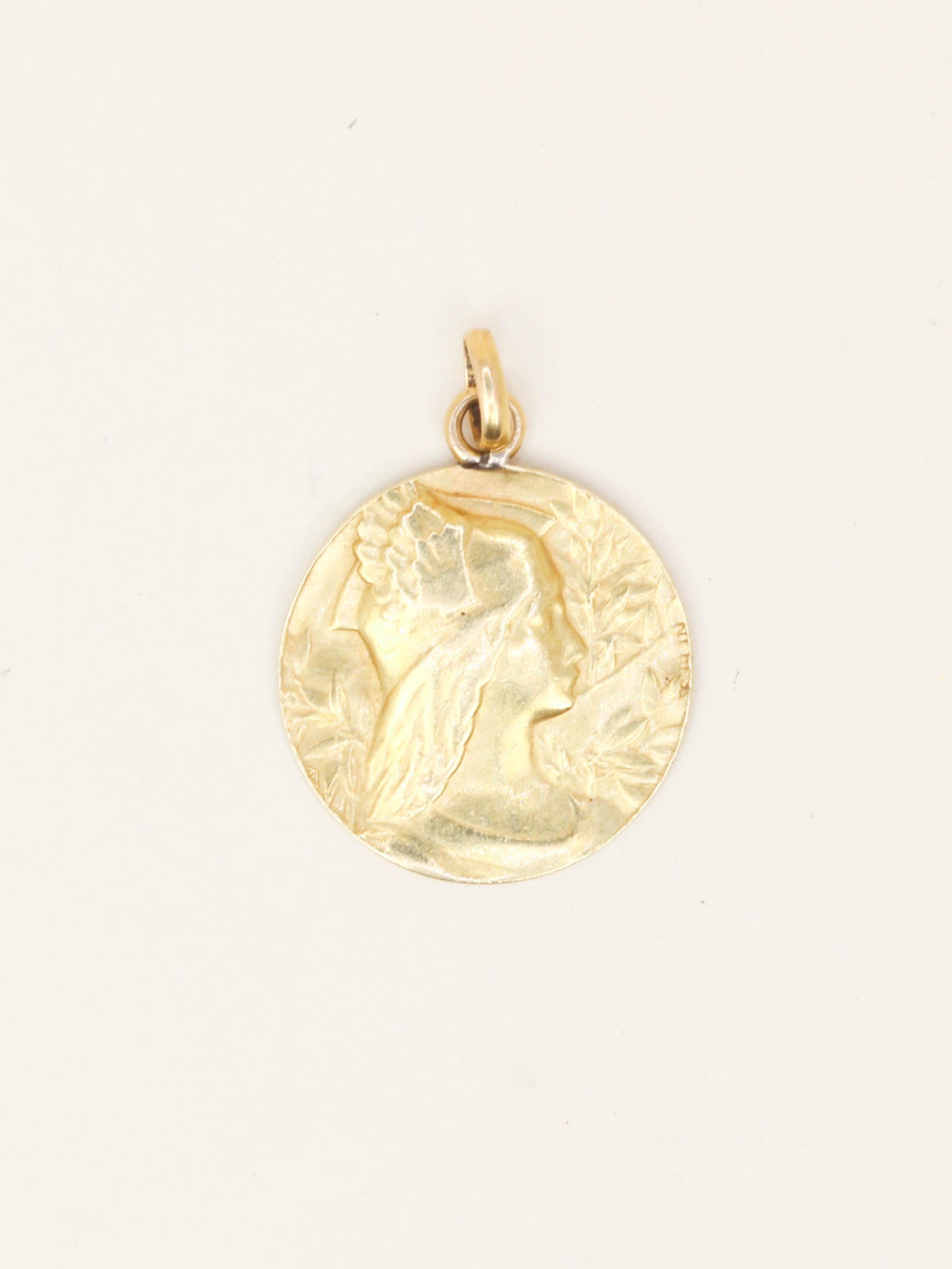 Médaille Gallia Art Nouveau or jaune