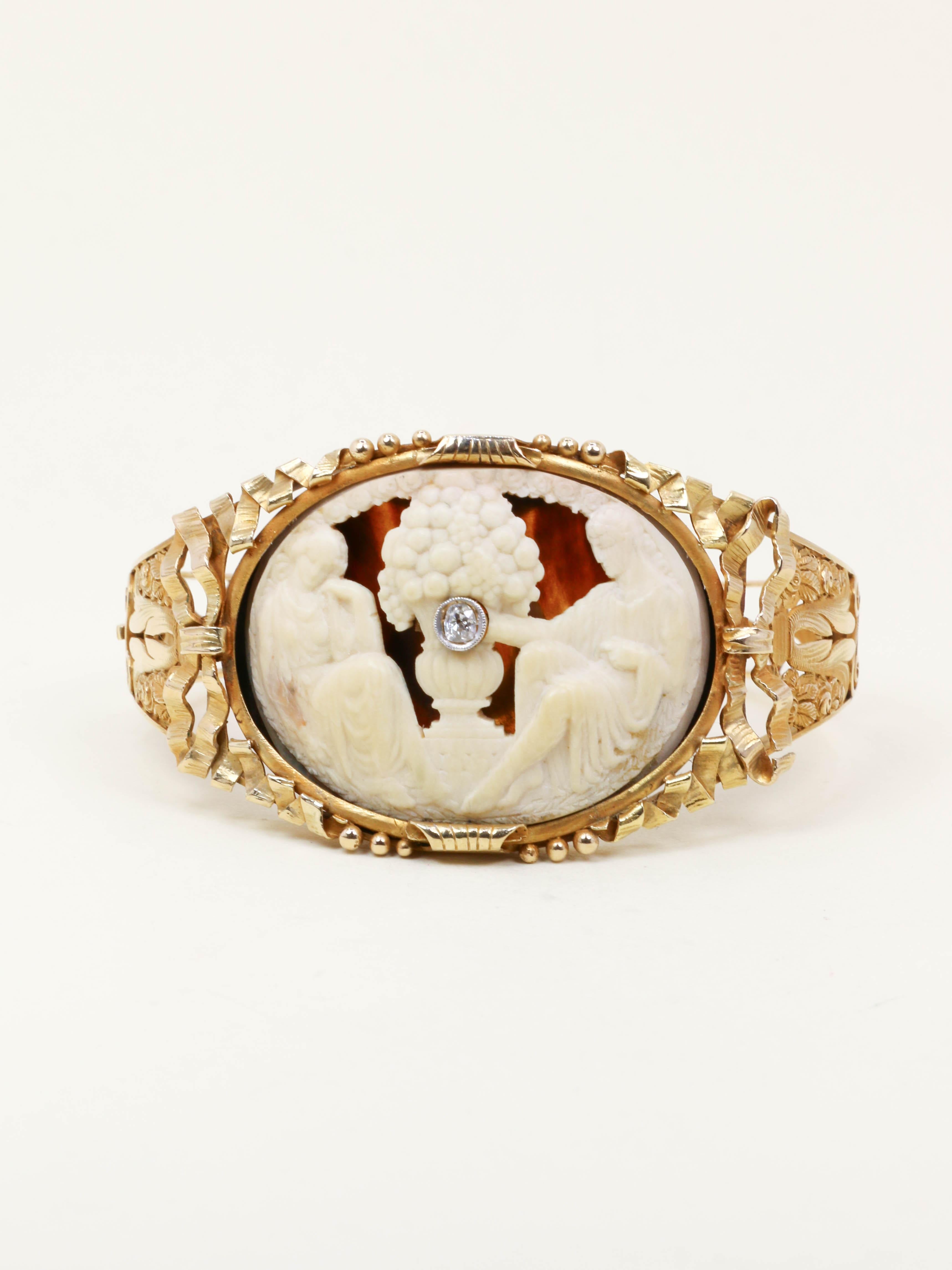 FUSET Y GRAU Bracelet camée Art Nouveau ivoire écaille diamant