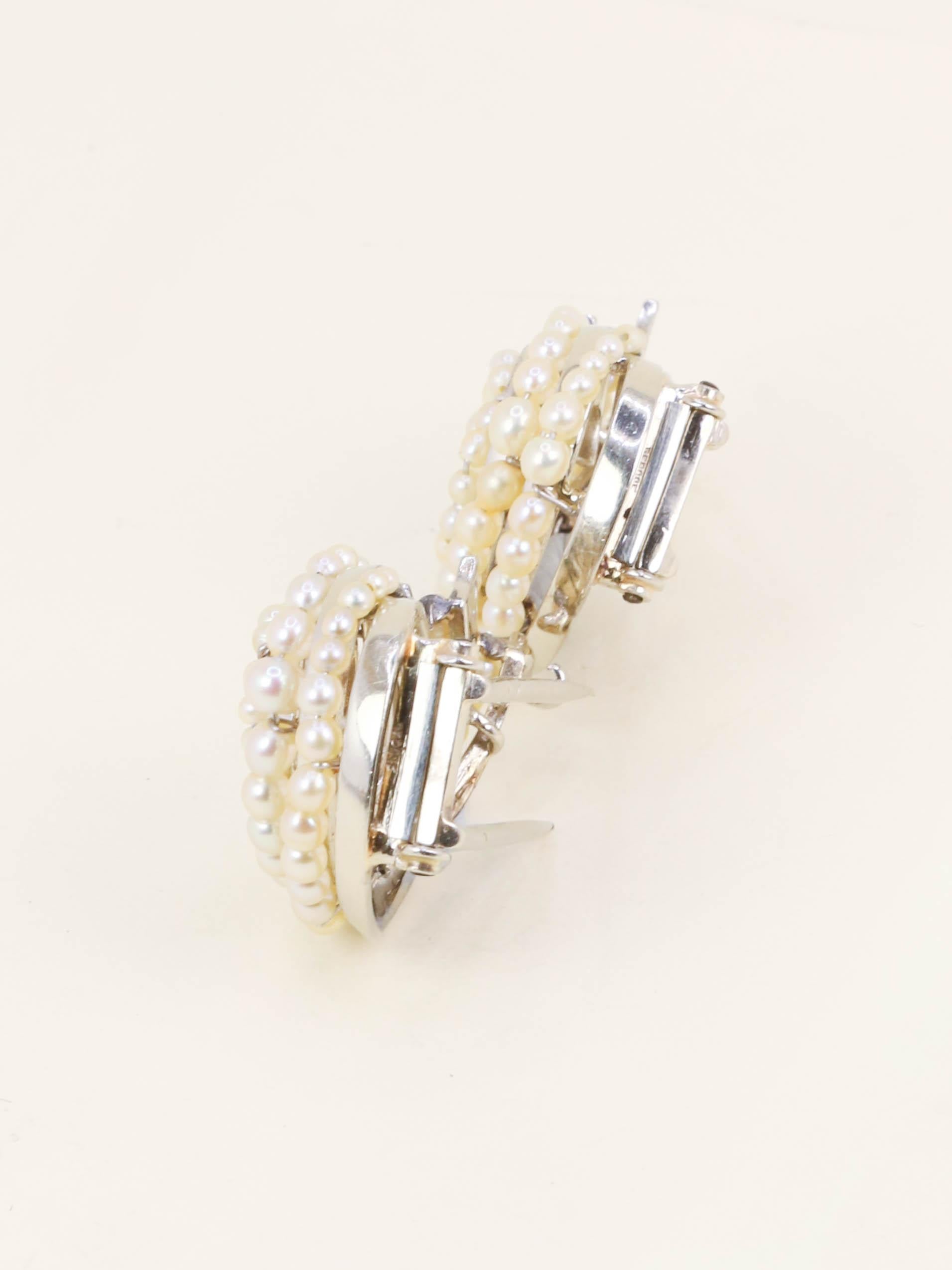 Double clips coquillage or blanc perles fines