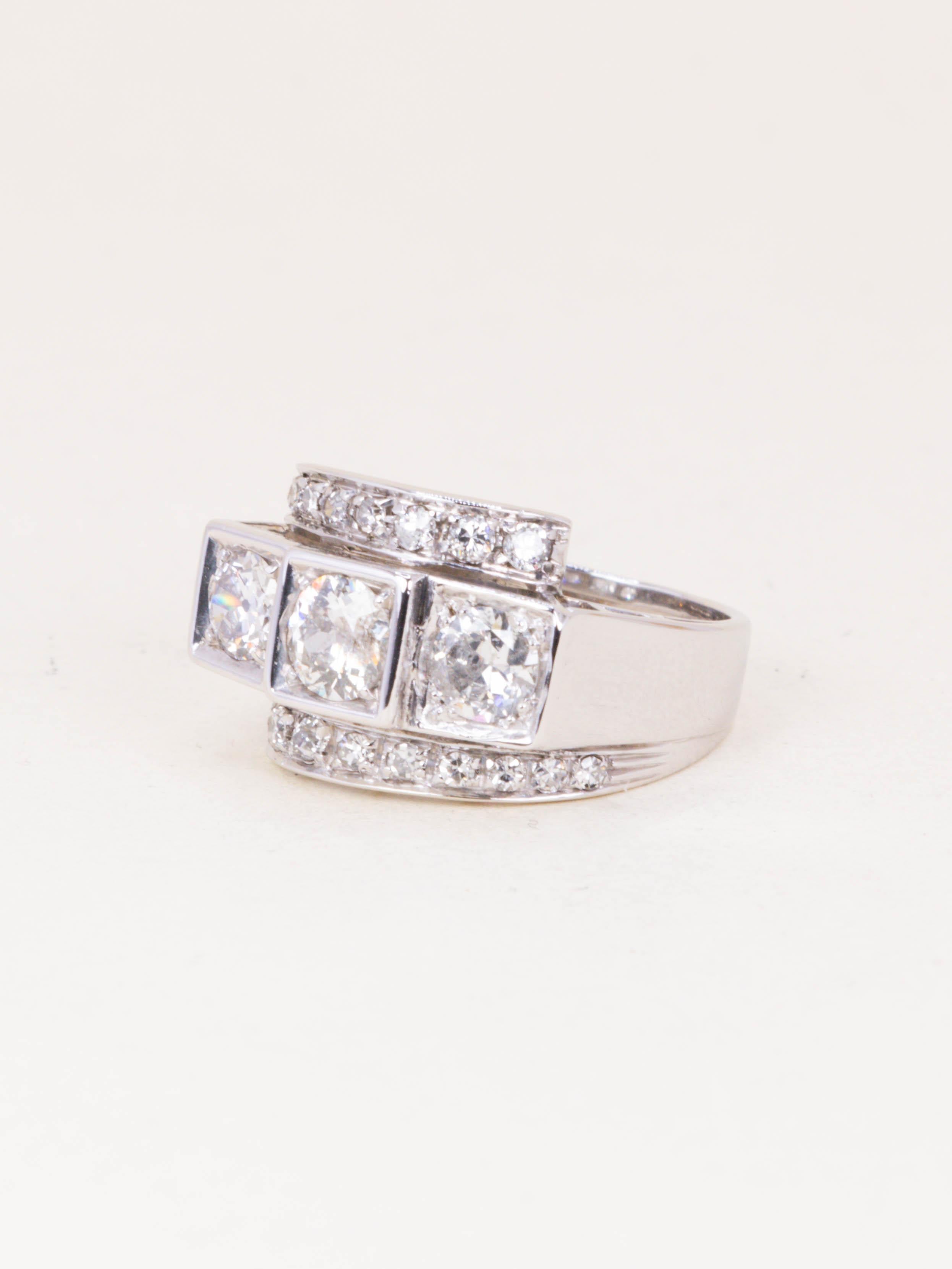 Bague géométrique or blanc diamants