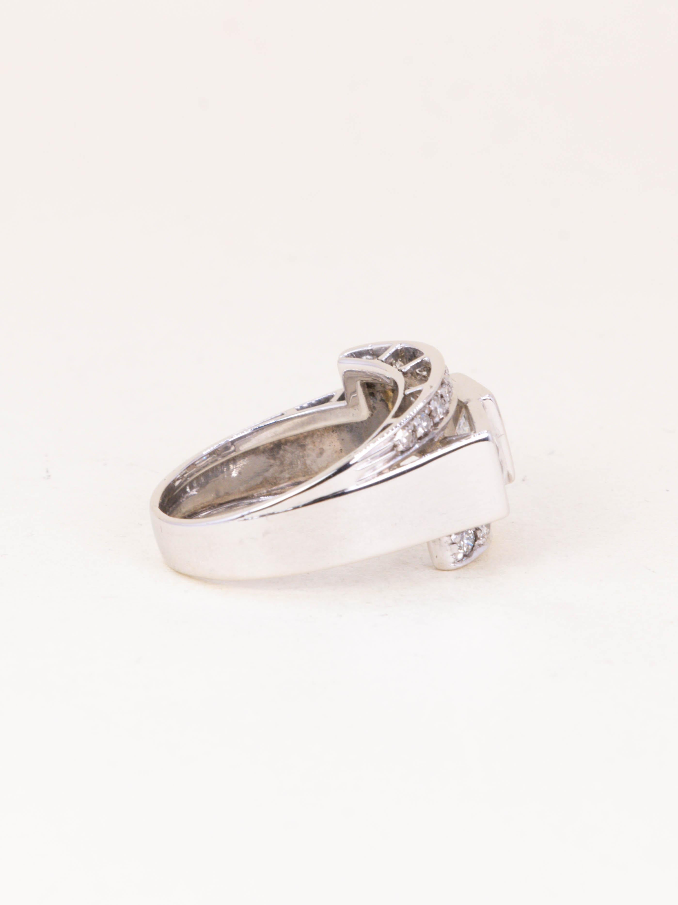 Bague géométrique or blanc diamants