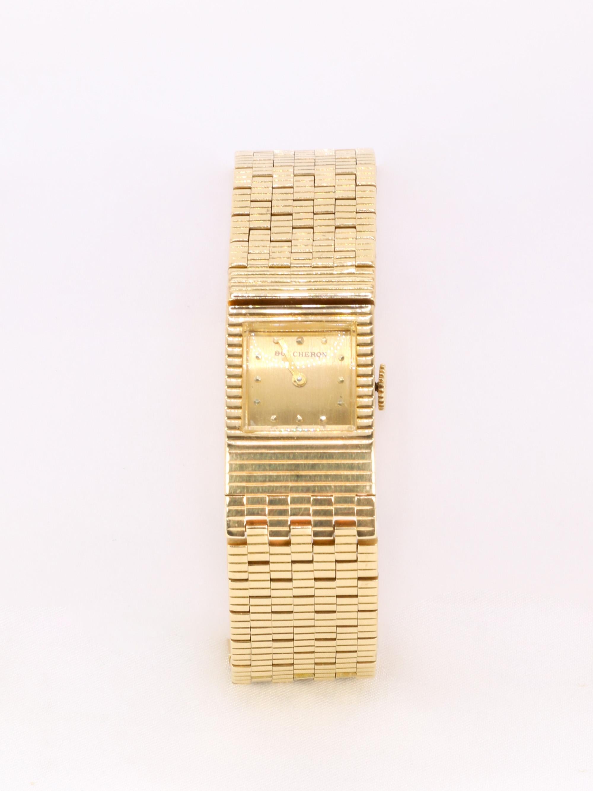 BOUCHERON Montre vintage or jaune