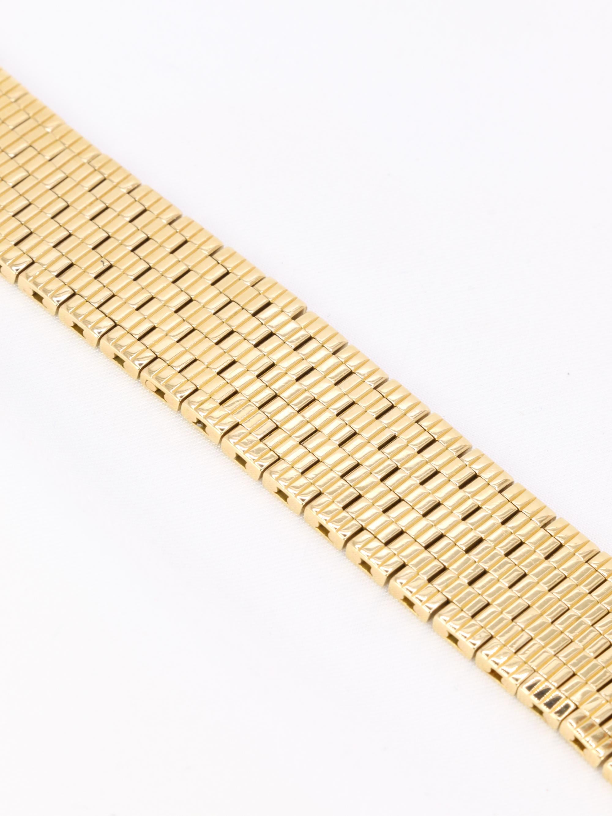 BOUCHERON Montre vintage or jaune