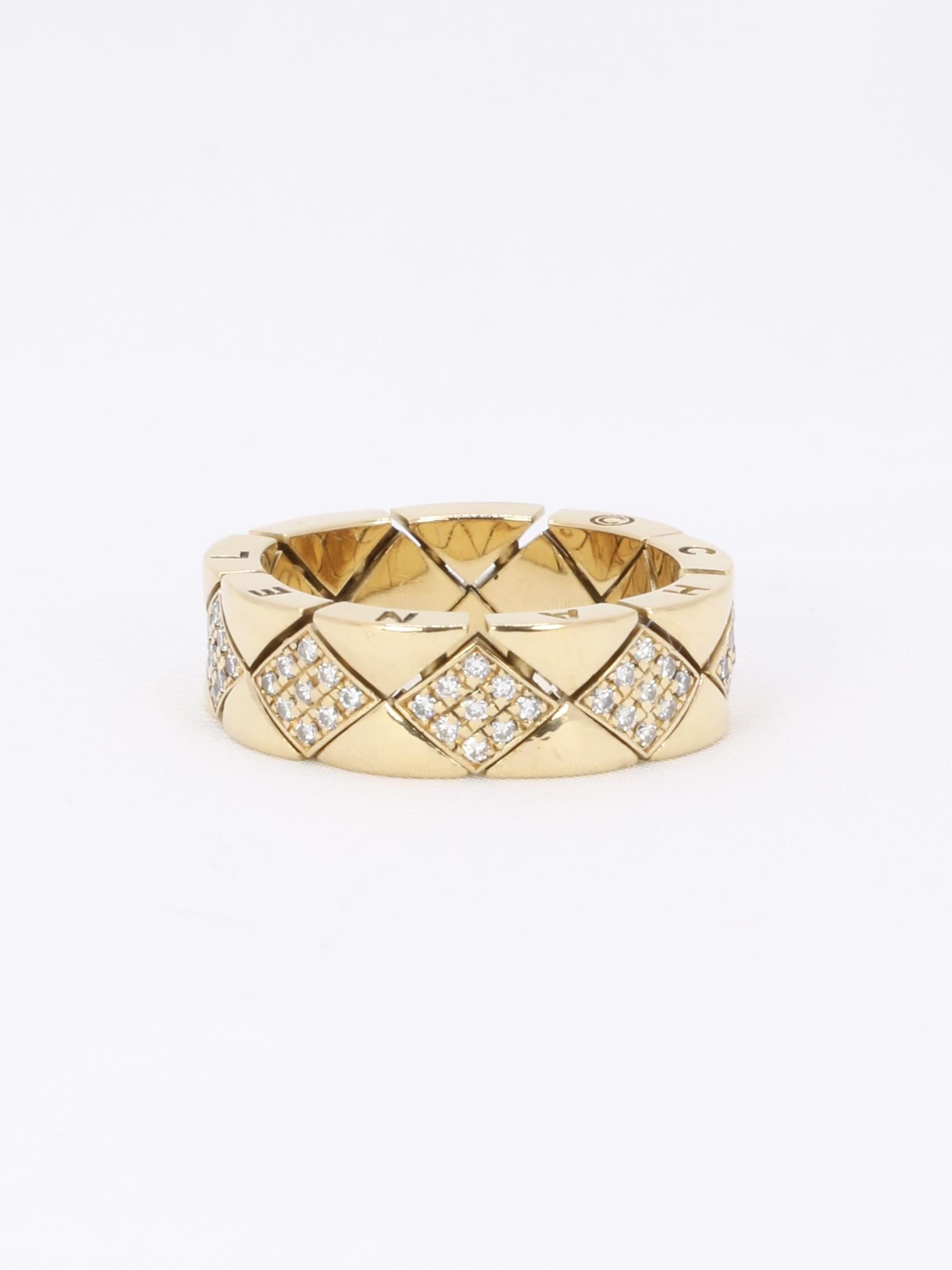 CHANEL Bague "Matelassé" vintage or jaune diamants