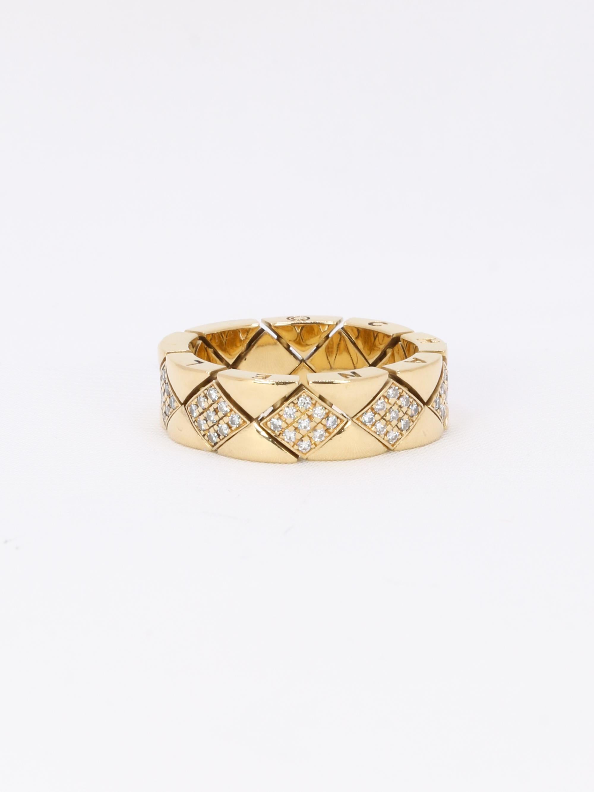 CHANEL Bague "Matelassé" vintage or jaune diamants