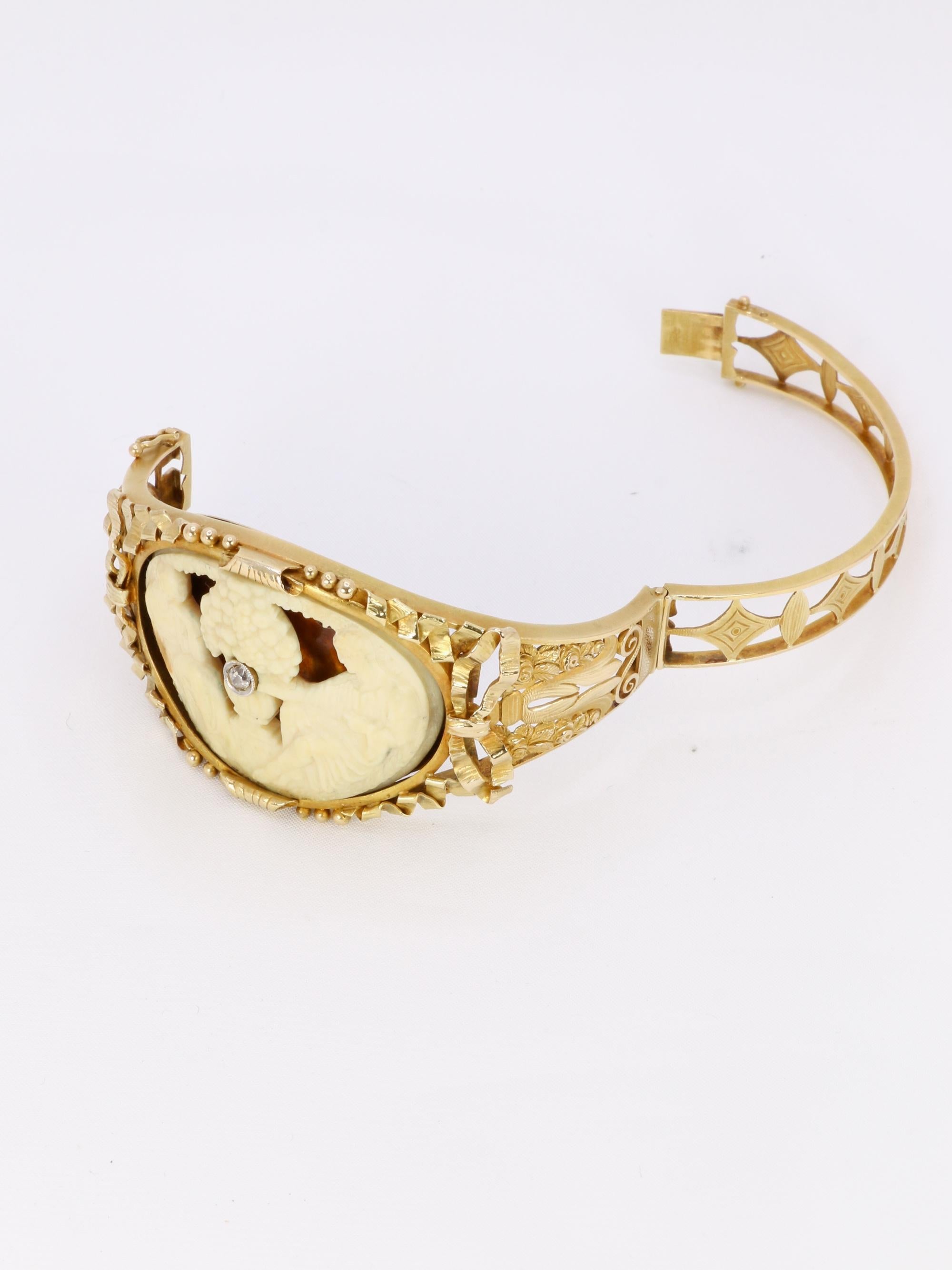 FUSET Y GRAU Bracelet camée Art Nouveau ivoire écaille diamant