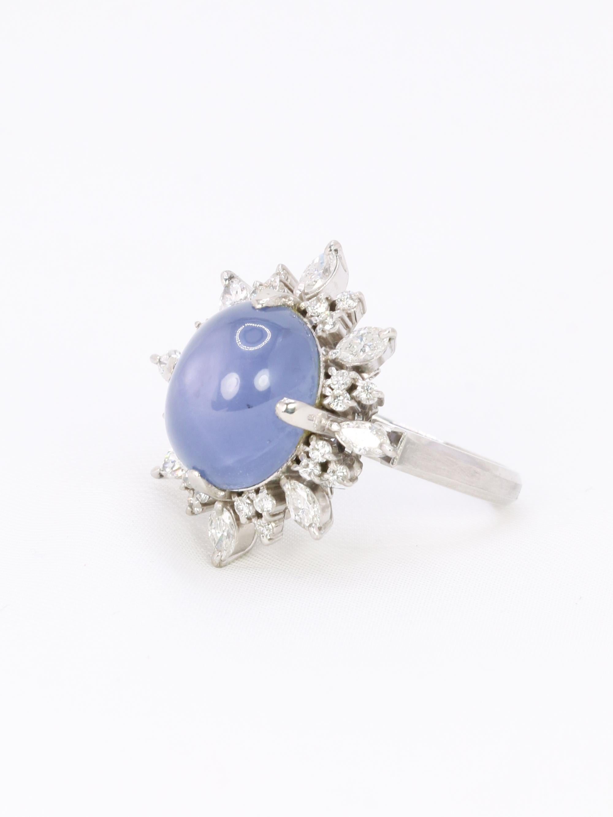 Bague marguerite diamants cabochon de saphir étoilé Ceylan 12,34 carats