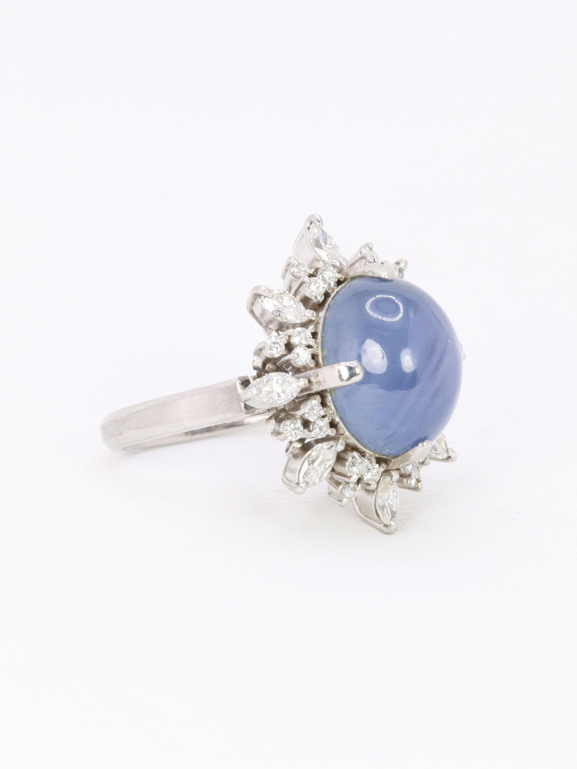 Bague marguerite diamants cabochon de saphir étoilé Ceylan 12,34 carats