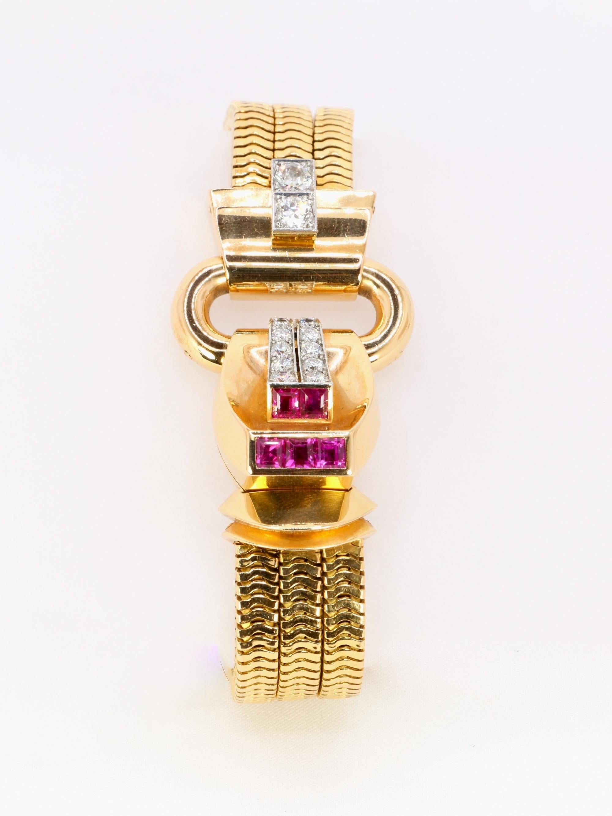 UTI Montre à secret tubogas or jaune diamants rubis calibrés