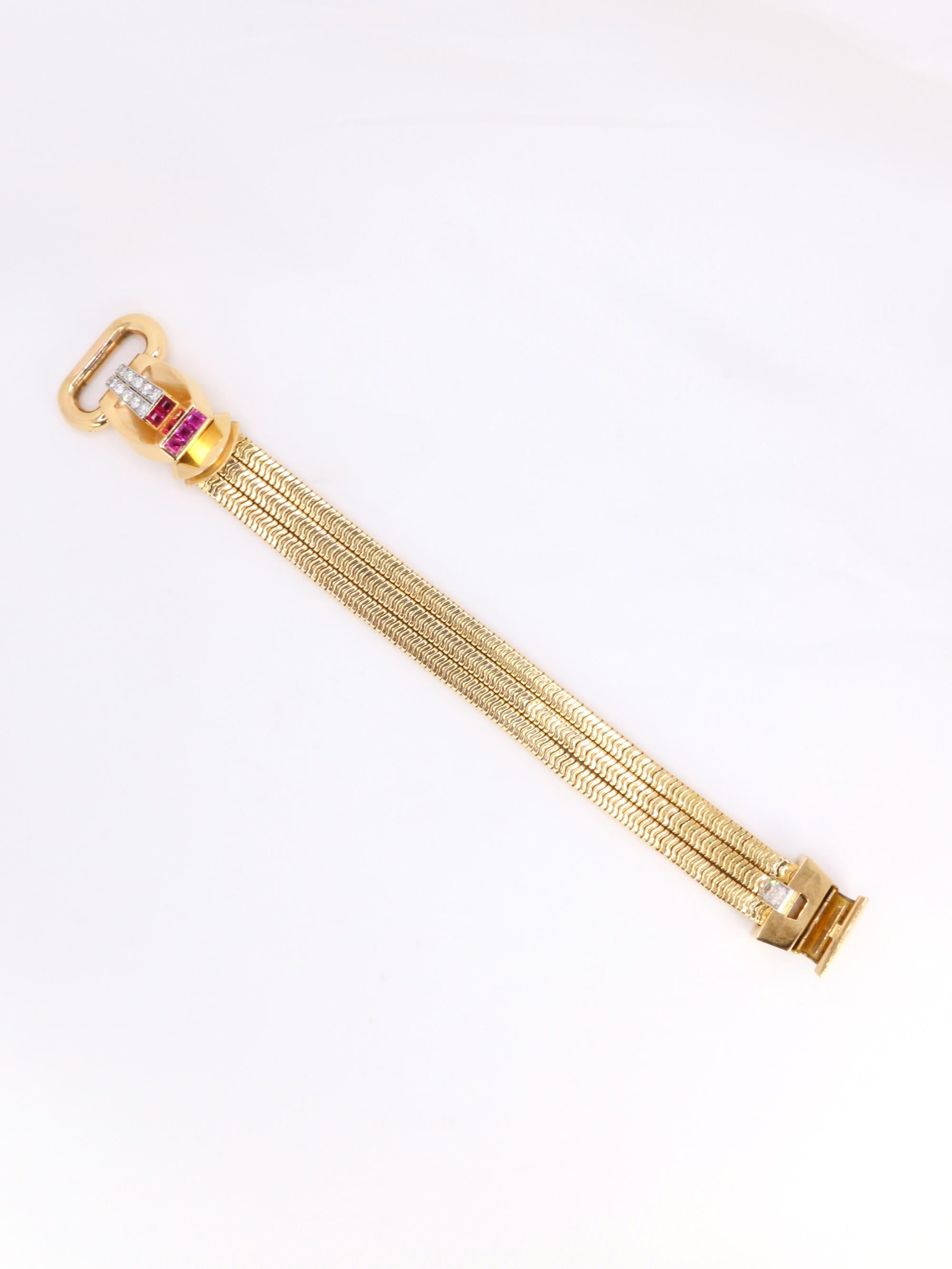 UTI Montre à secret tubogas or jaune diamants rubis calibrés
