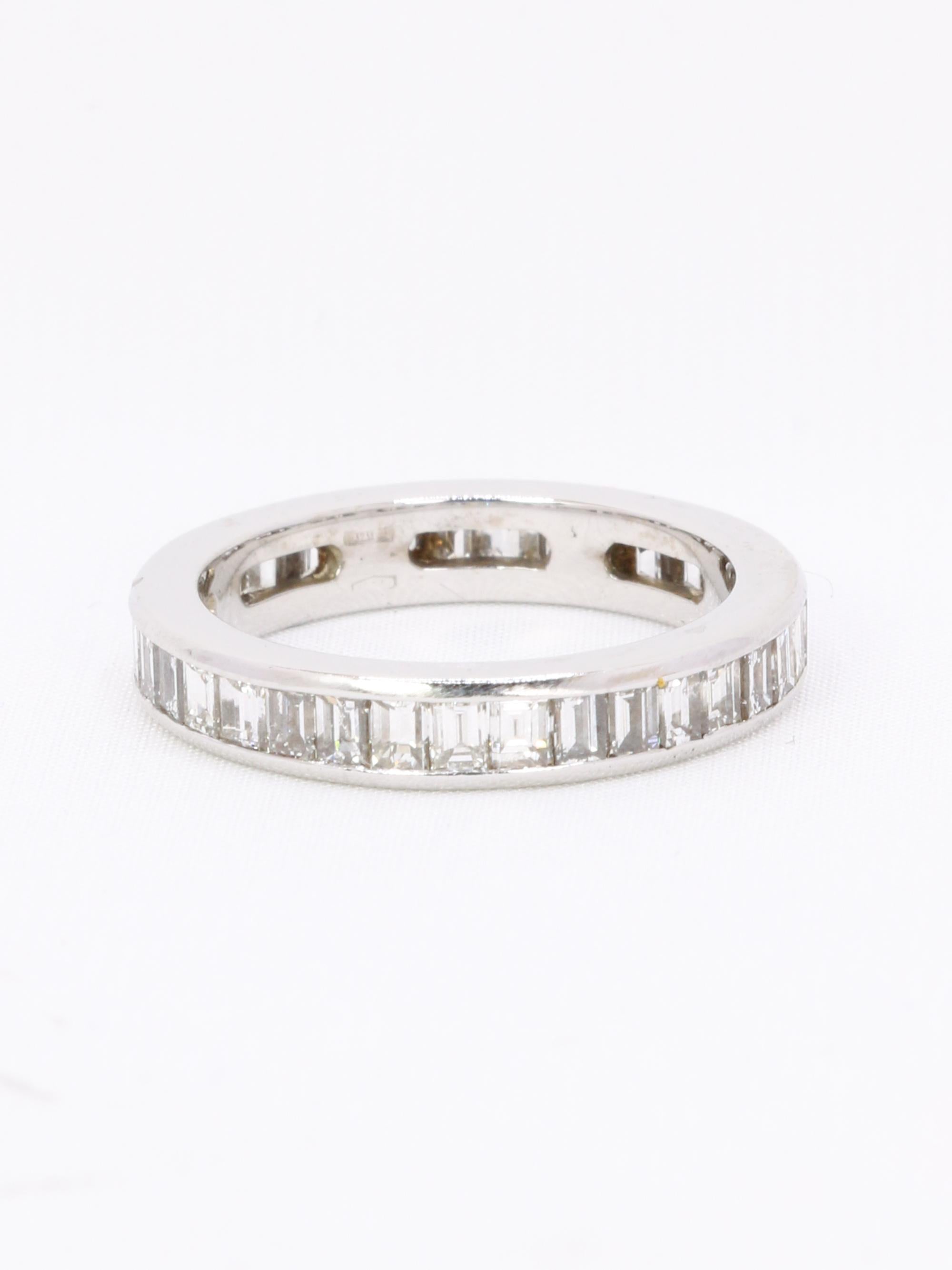 Alliance diamants baguette or blanc 3,50 carats