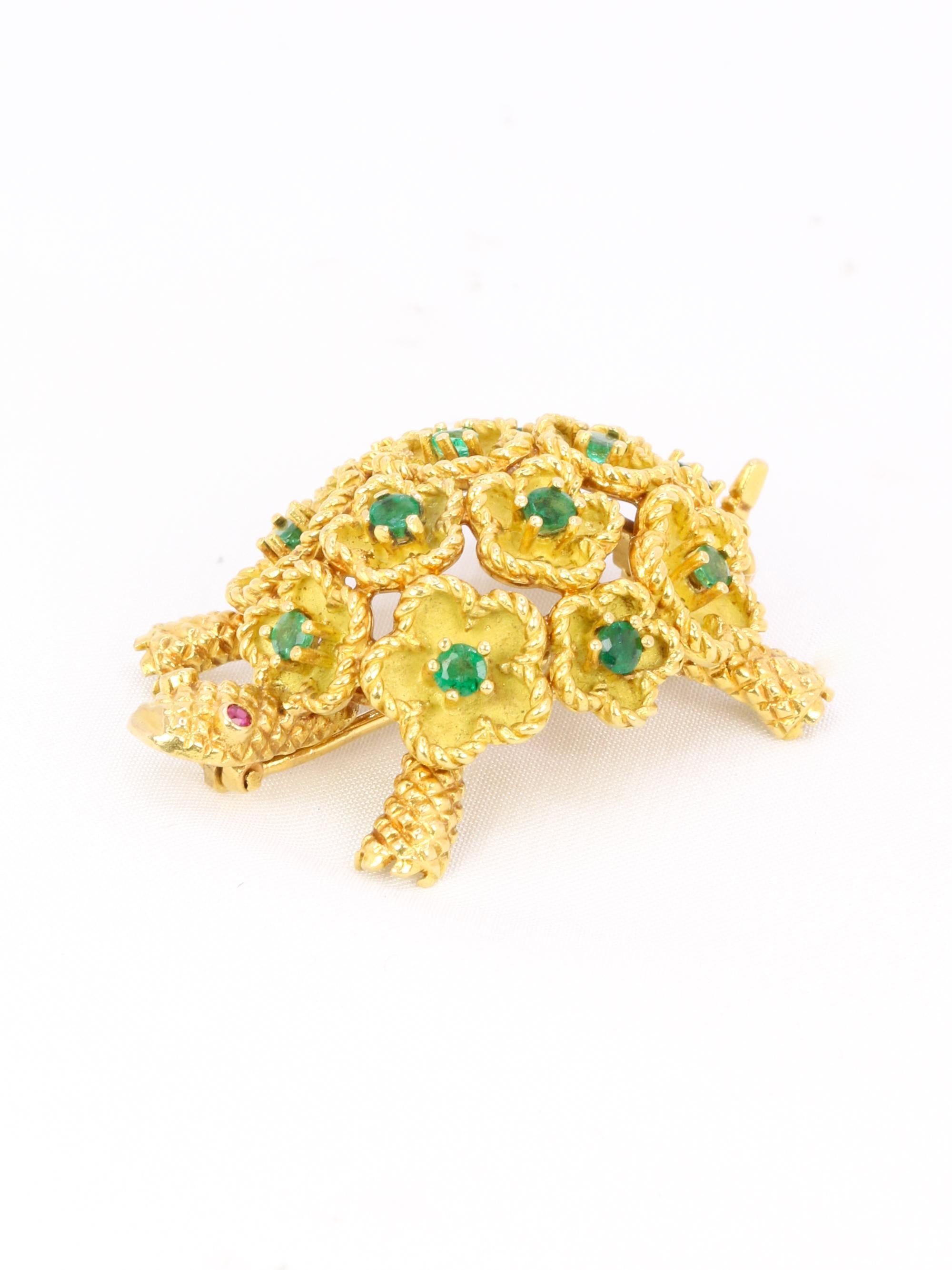 Broche Tortue or jaune émeraudes rubis