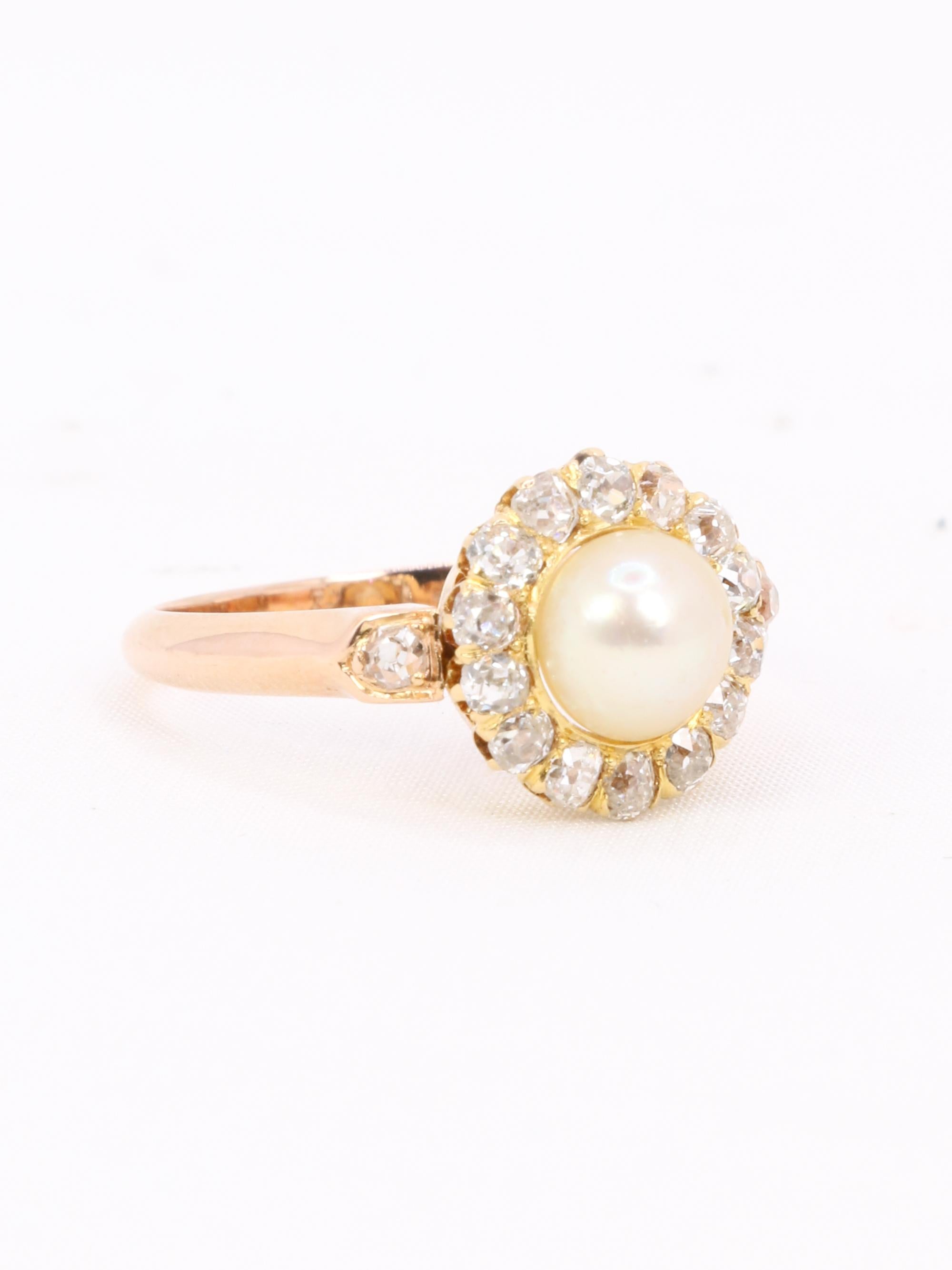 Bague marguerite perle diamants