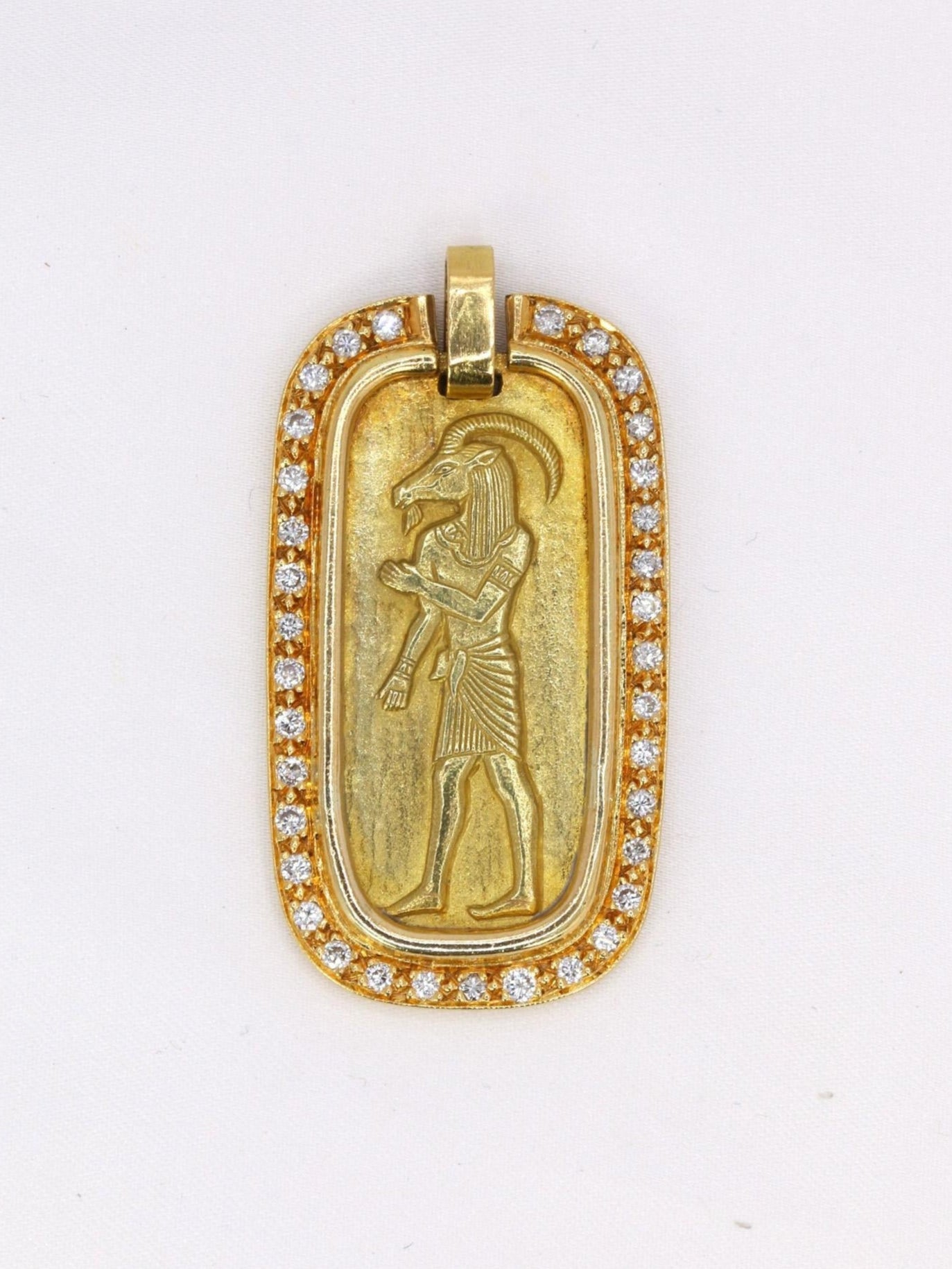 GEORGES LENFANT Pendentif Dieu Egyptien or jaune diamants