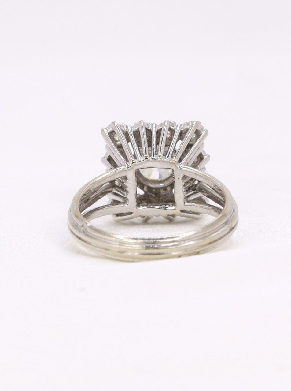 Bague vintage diamant coussin taille ancienne