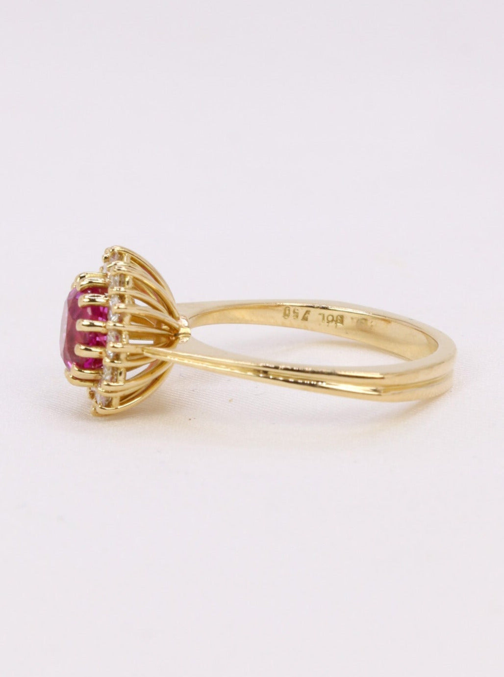 Bague marguerite vintage diamants saphir rose 1,3 carats