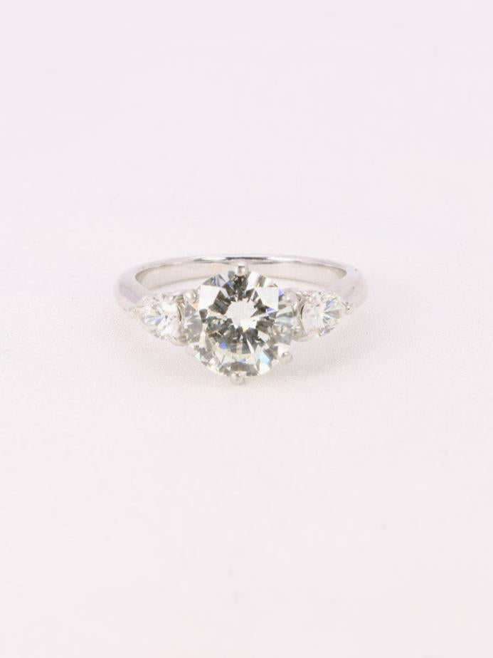 Bague trilogie or blanc diamant 2,07 ct