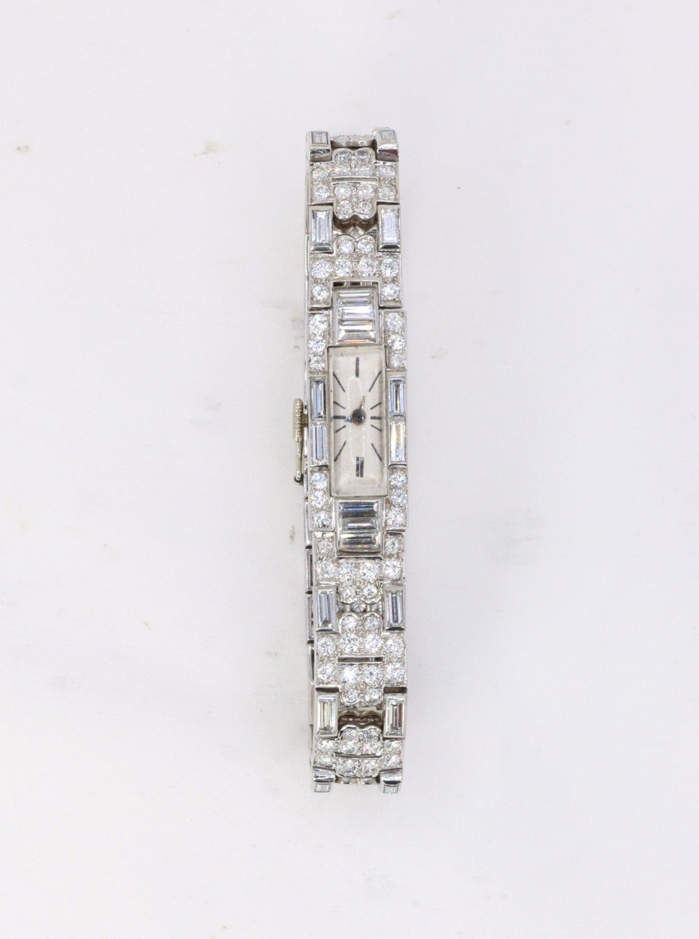 montre art deco diamants