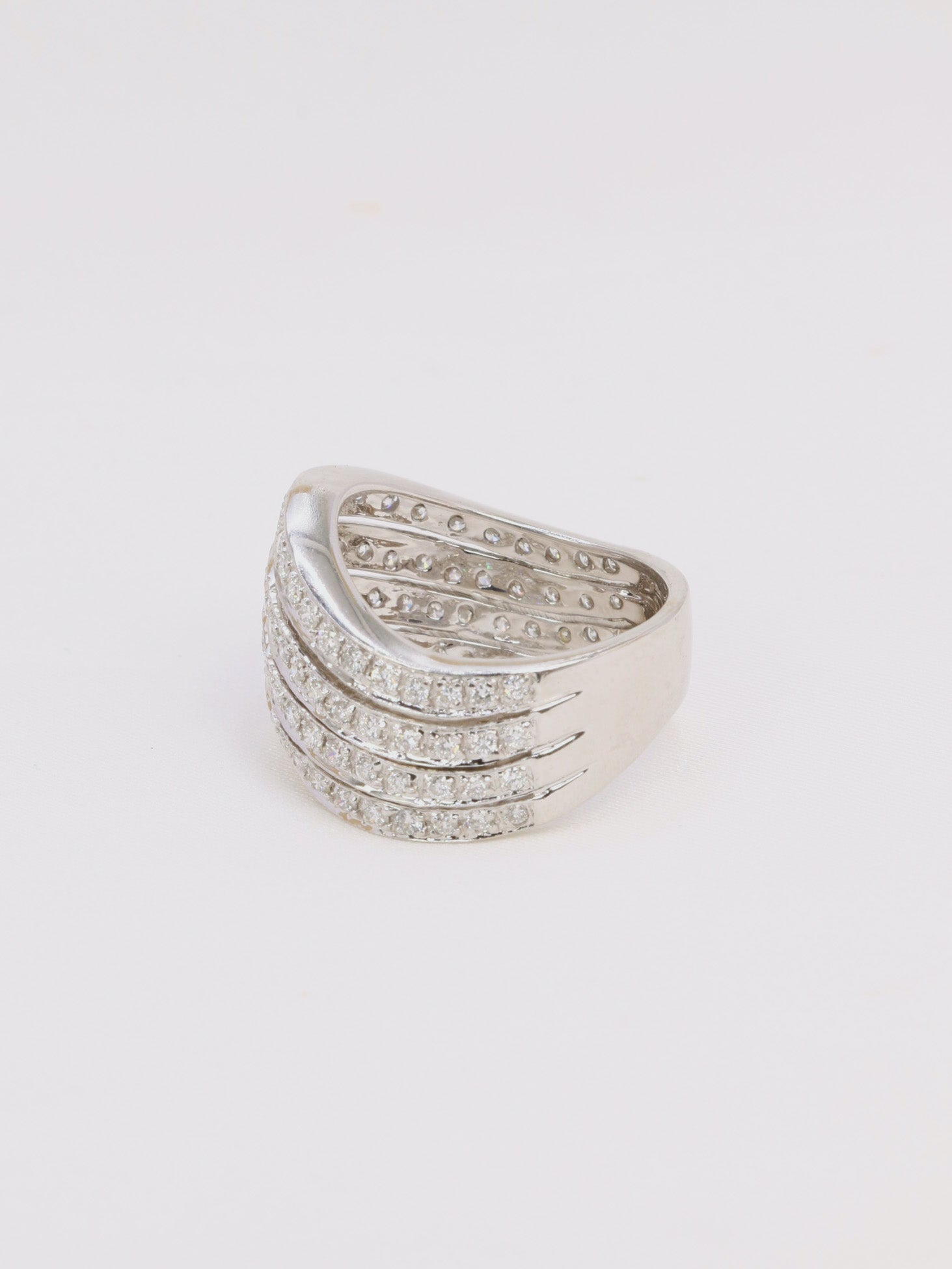 Bague vague vintage or blanc diamants 2,5ct