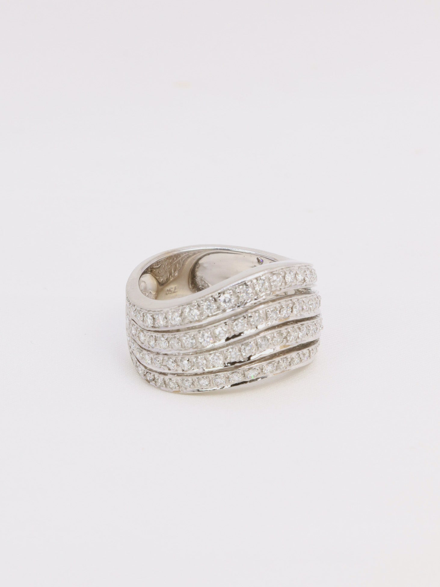 Bague vague vintage or blanc diamants 2,5ct