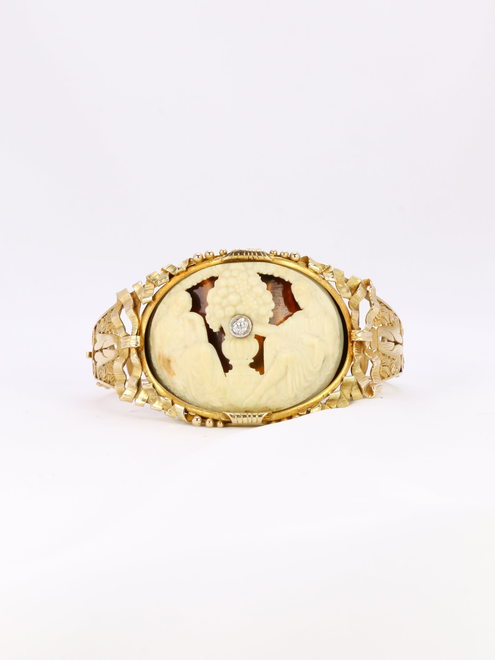 Bracelet Art nouveau camée sur ivoire