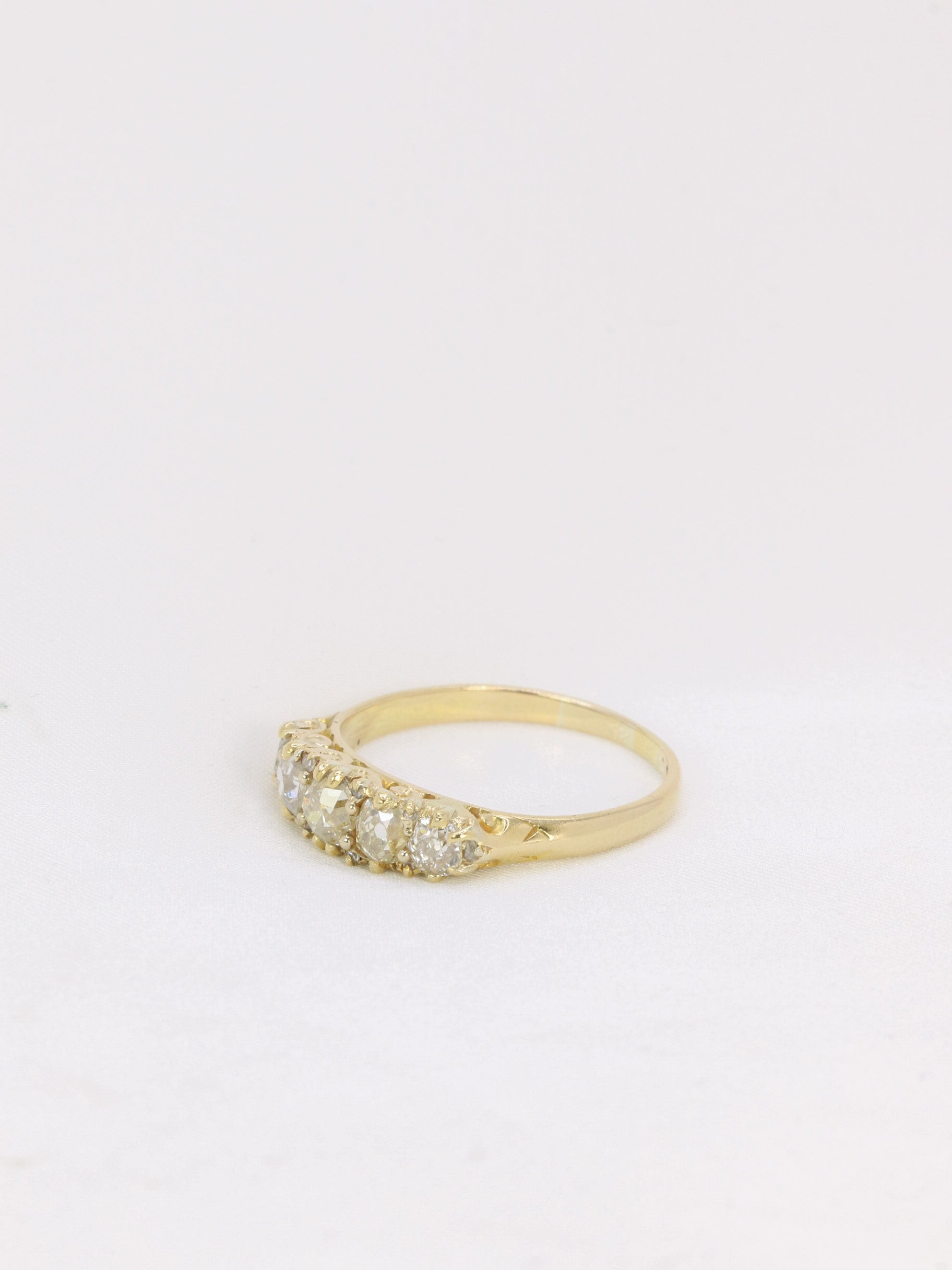 Garter ring in gold and old cut diamonds