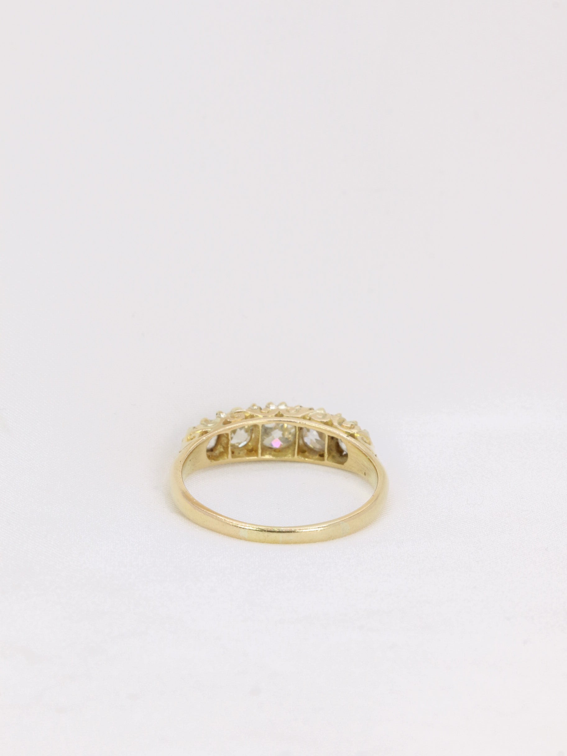 Garter ring in gold and old cut diamonds