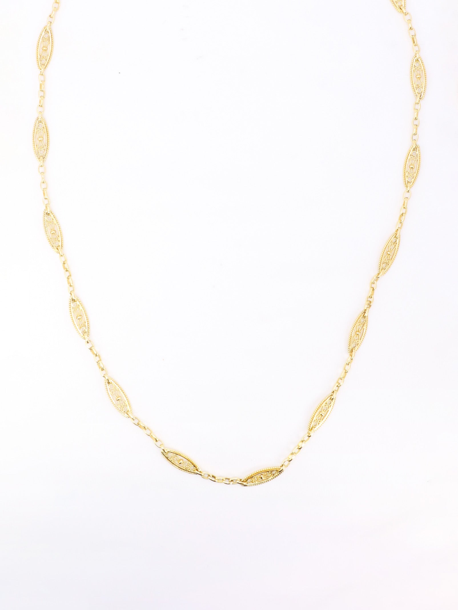 Collier chaine Art Nouveau maille filigrane or jaune