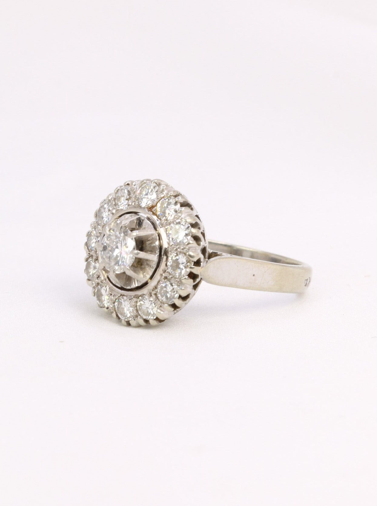 Bague marguerite or platine diamants 1,2 ct