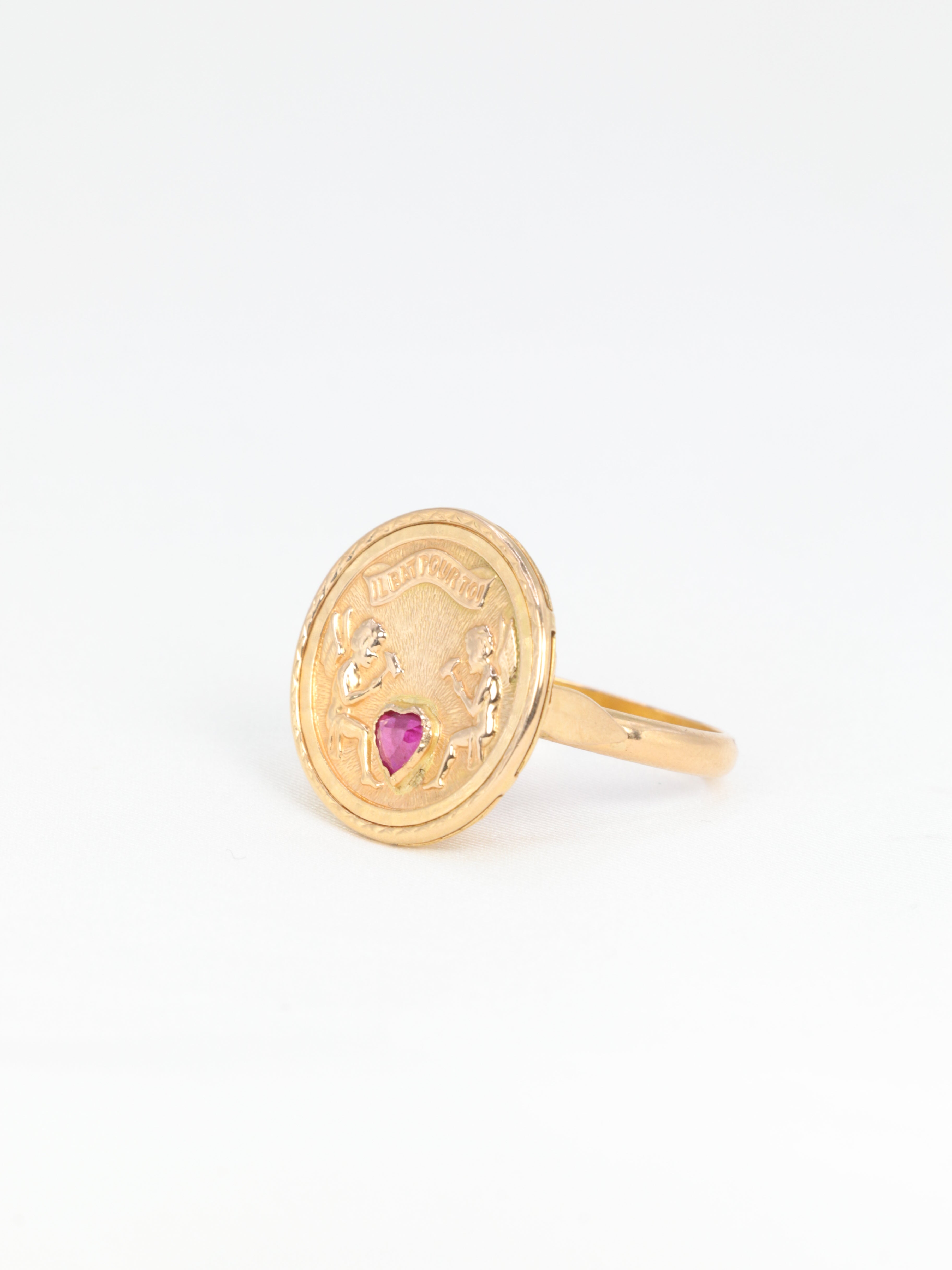 Vintage love ring IL BEAT FOR YOU in gold and ruby