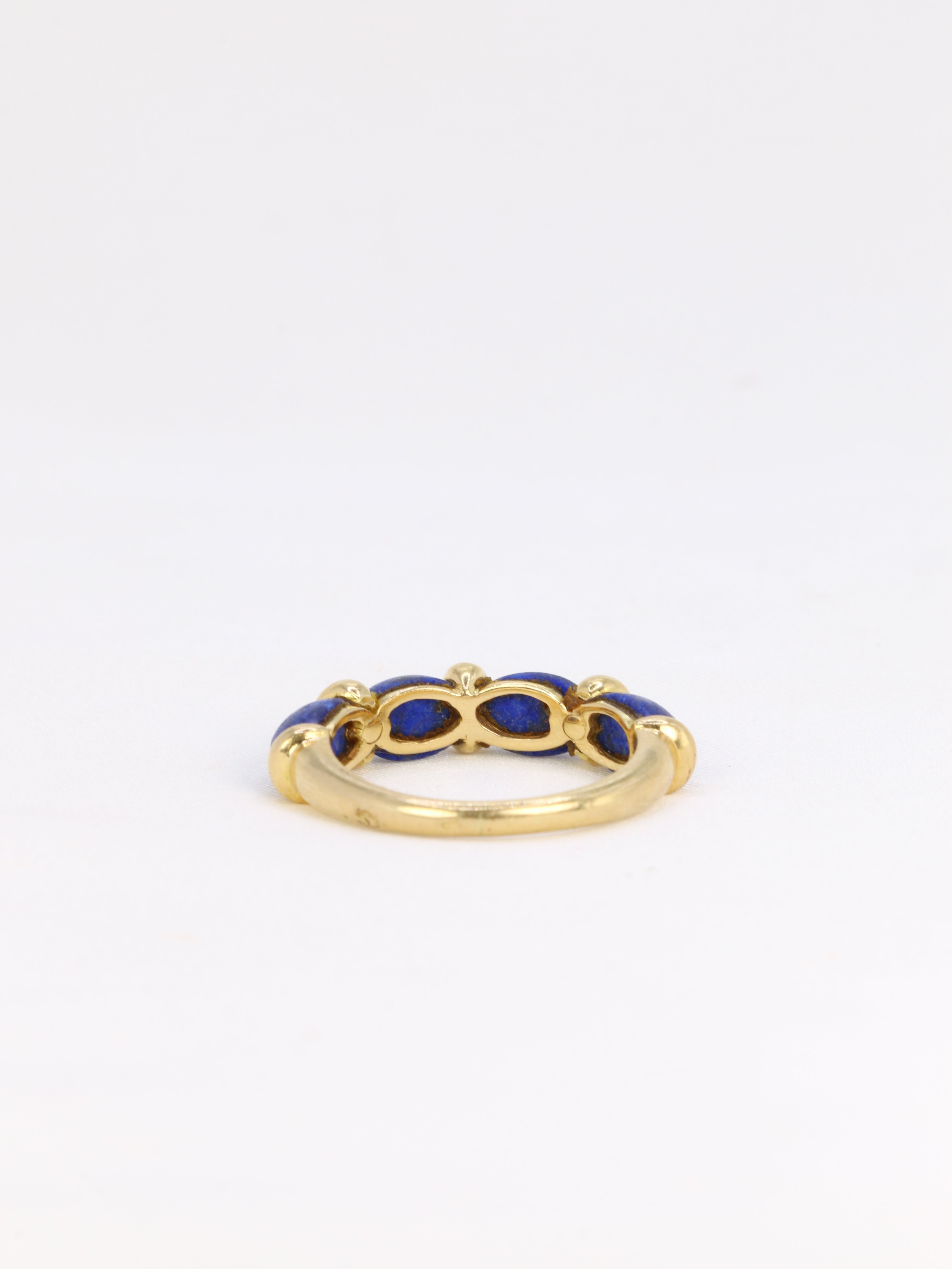 Vintage ring in yellow gold and lapis lazuli cabochons