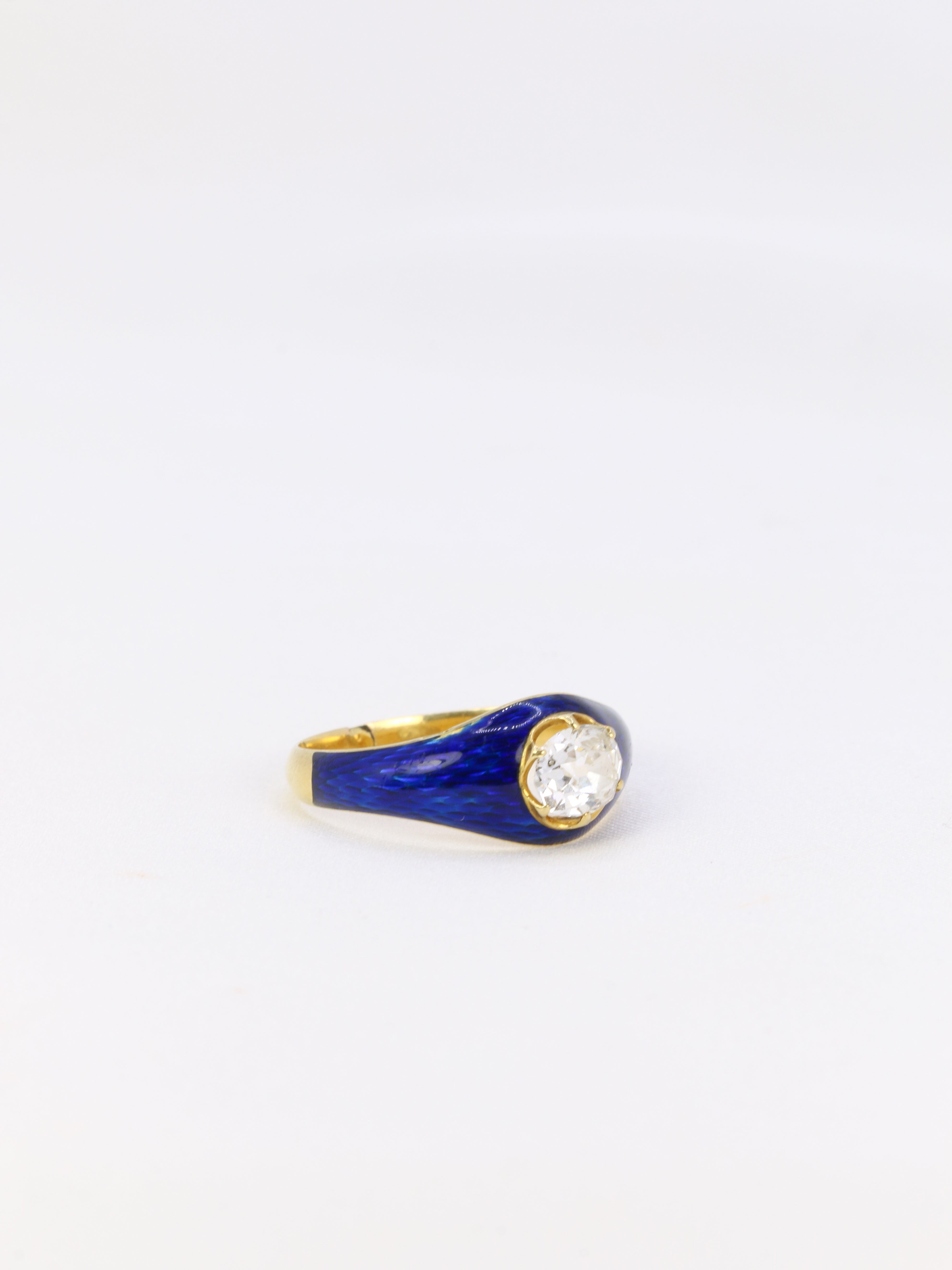 Bague solitaire or jaune diamant émail bleu