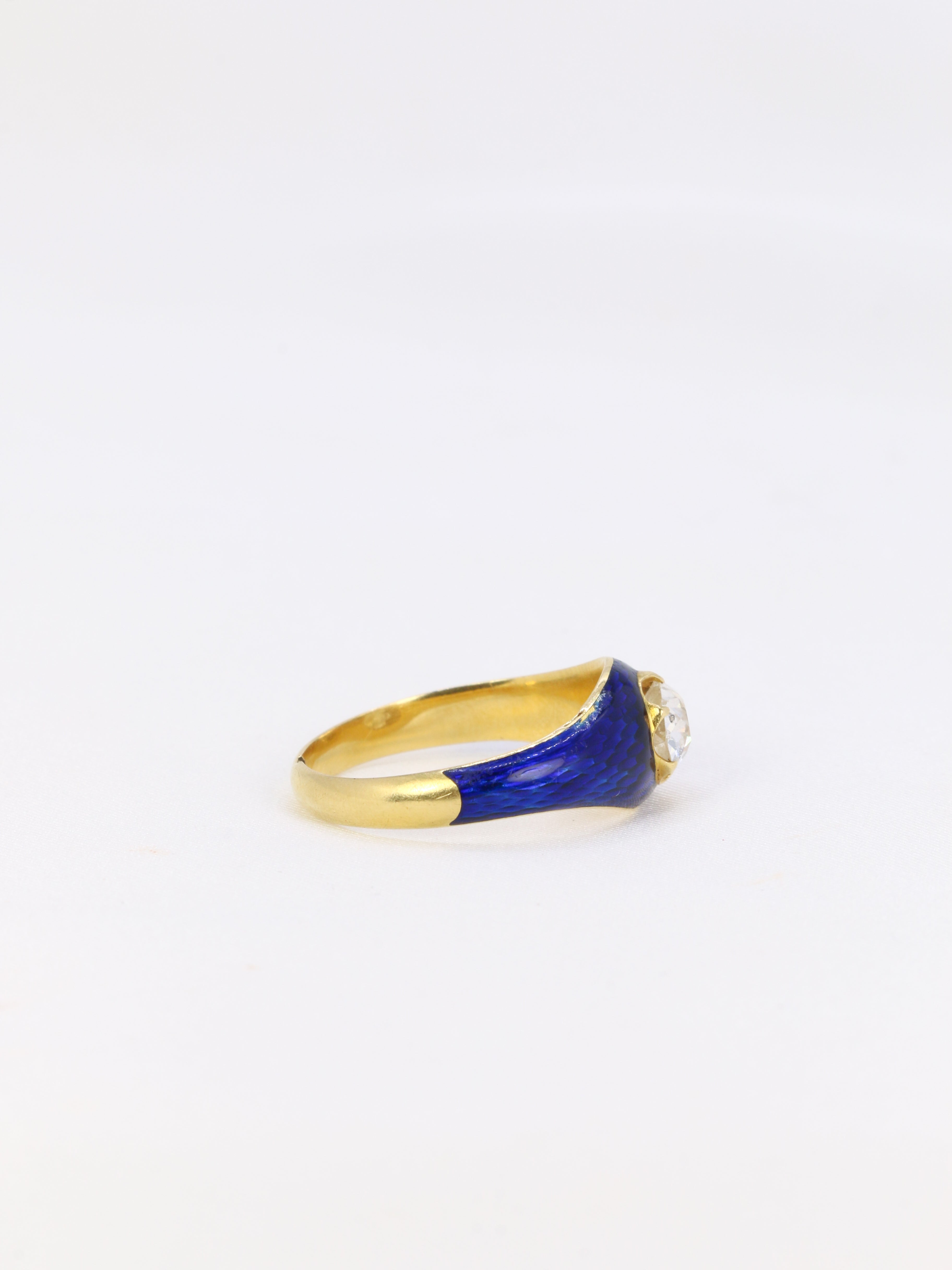 Bague solitaire or jaune diamant émail bleu