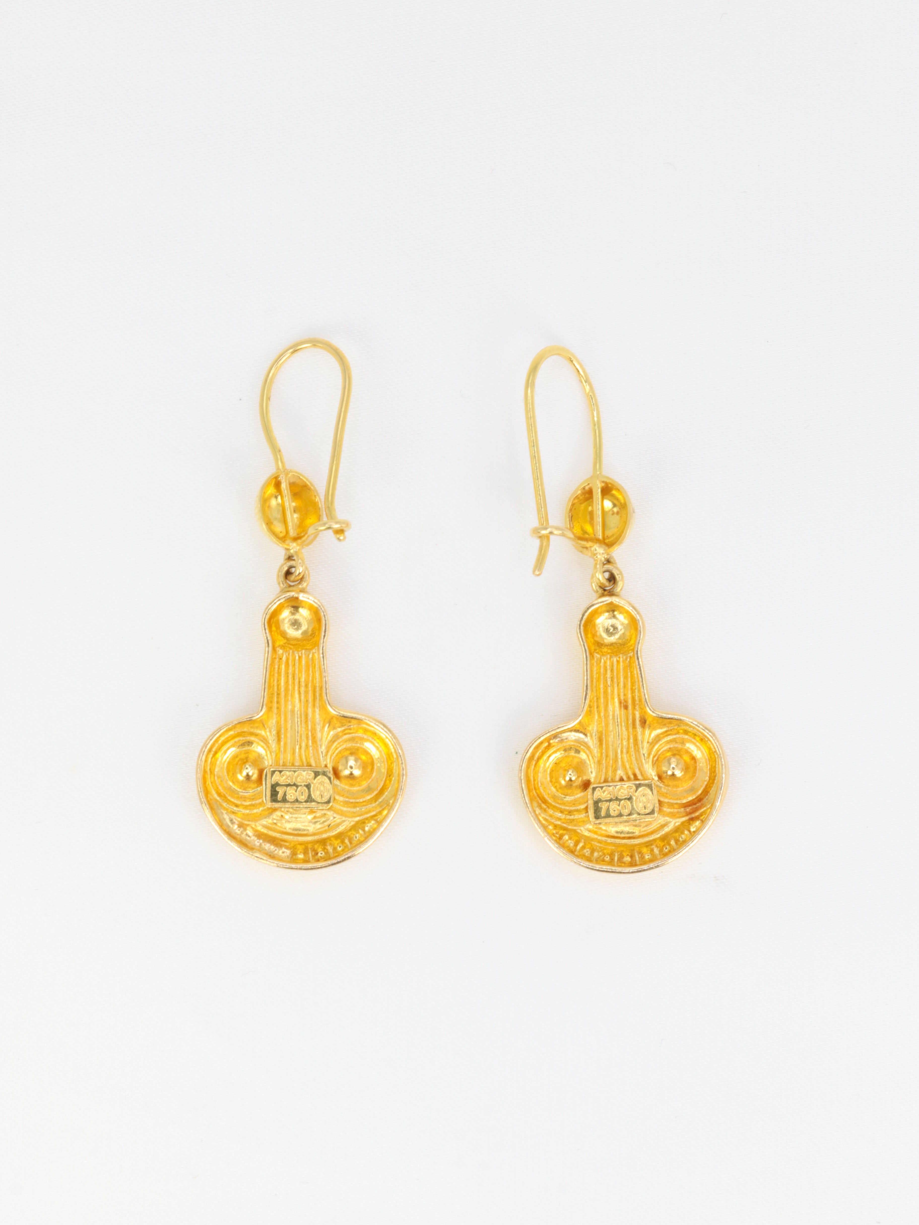 LALAOUNIS - Pair of yellow gold sleeper earrings