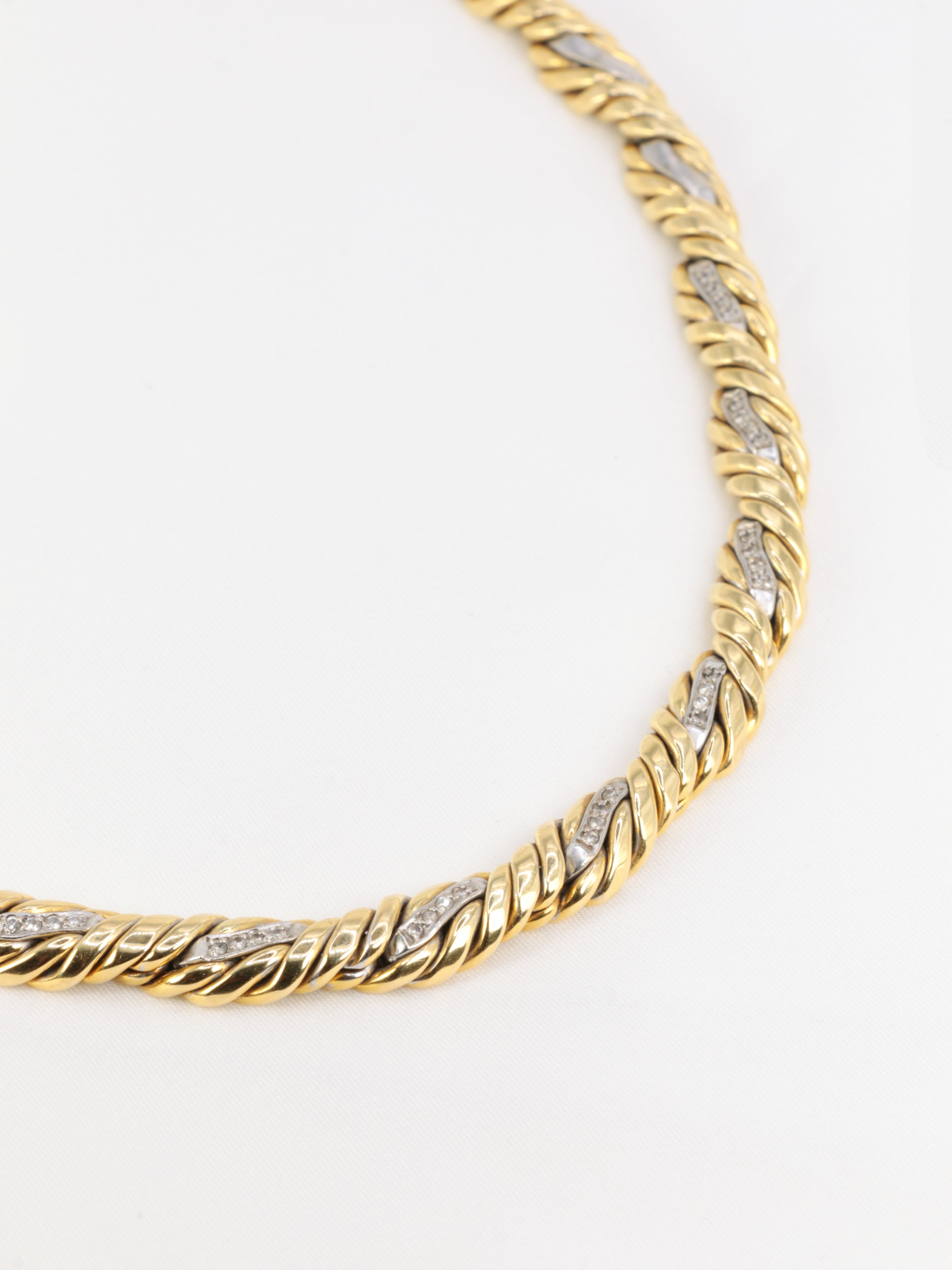 Vintage braided necklace in 2 tones of gold and diamonds